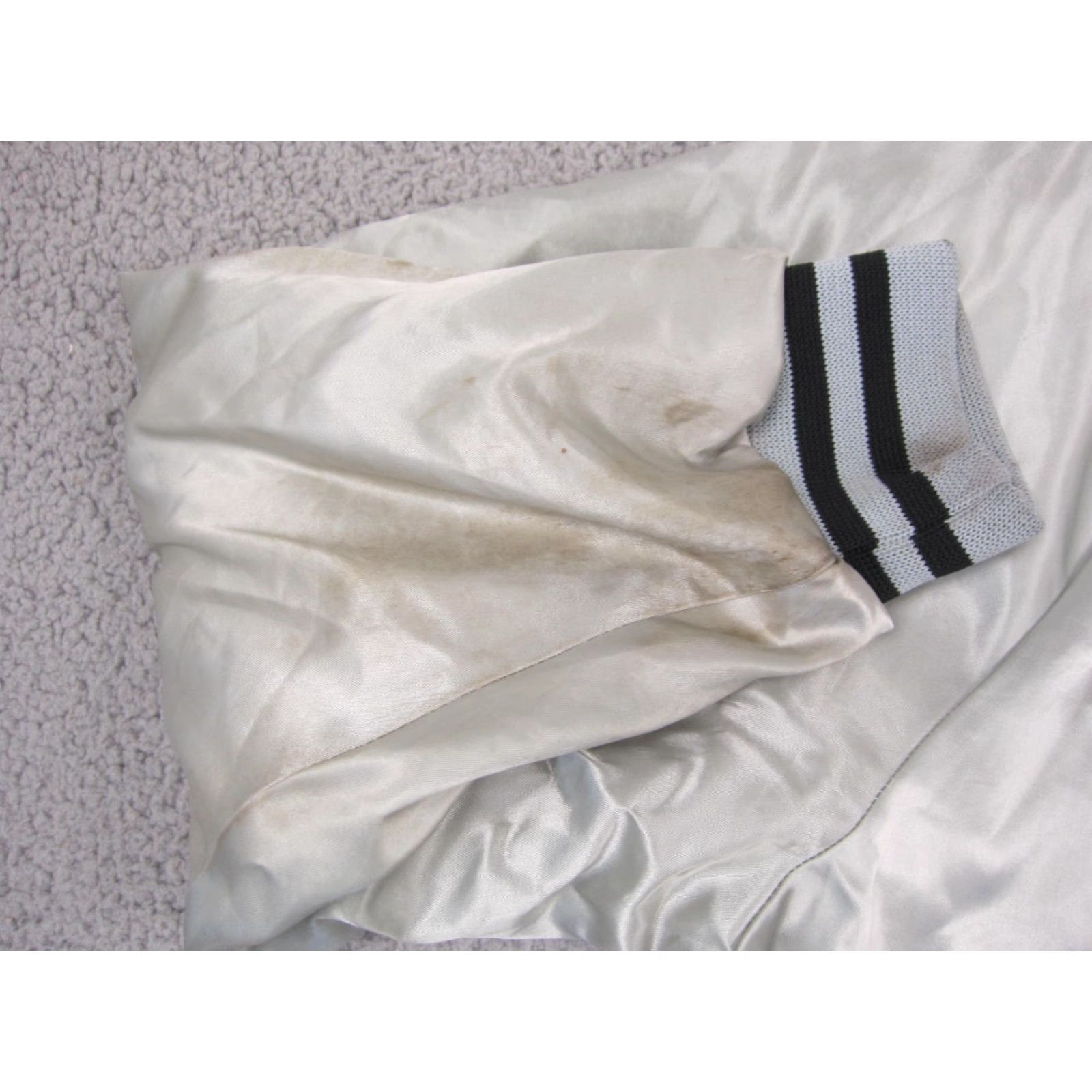 Vintage VINTAGE Hilton Varsity Jacket Mens 4XL White Satin Bomber 80s USA Size US XXL / EU 58 / 5 - 5 Thumbnail