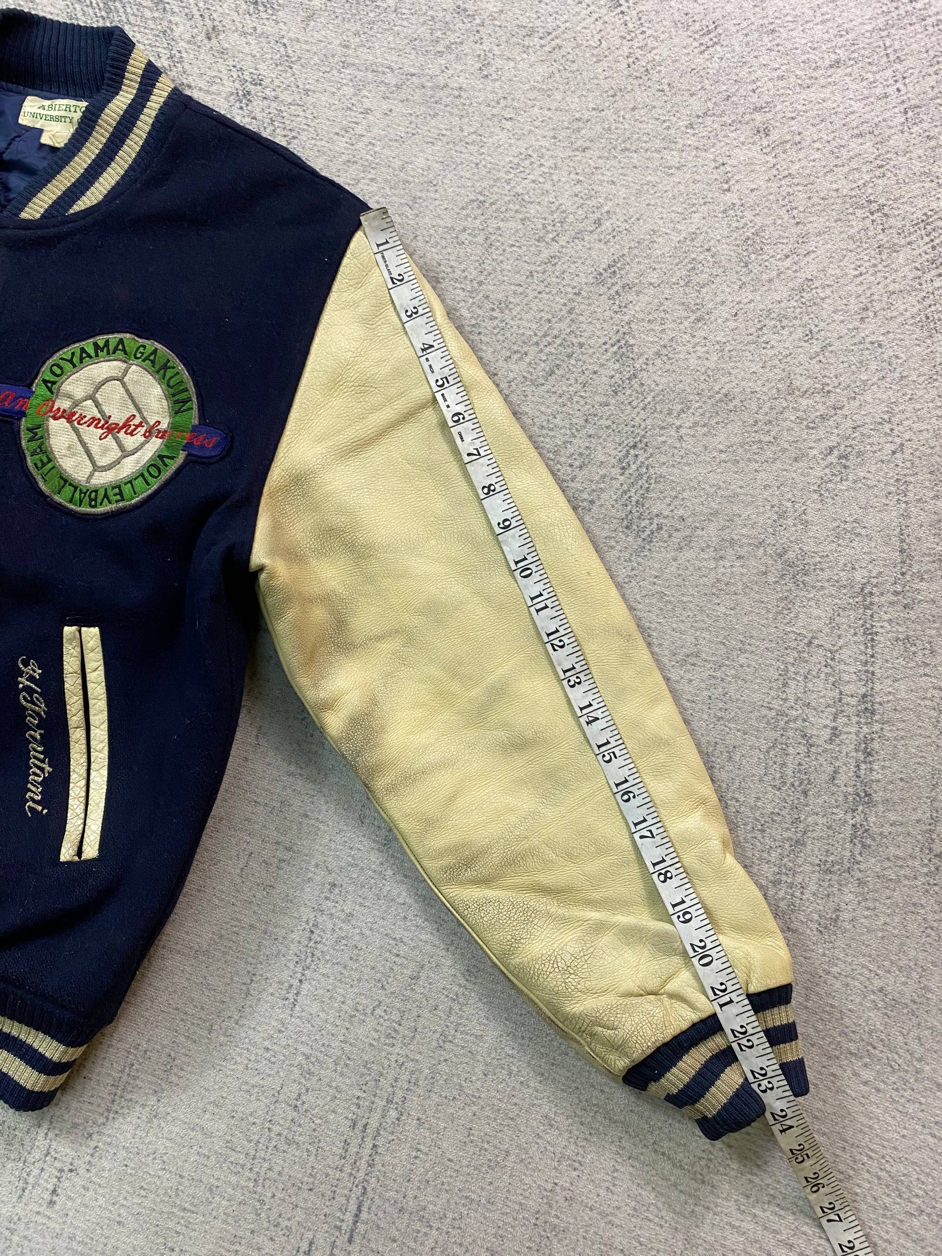 Vintage Vintage Aoyama Gakuin University Volleyball Varsity Jacket Size US M / EU 48-50 / 2 - 16 Thumbnail