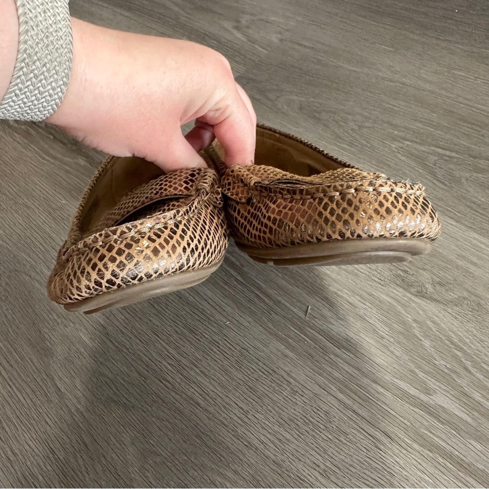 Vionic Vionic Orthotic Larrun Metallic Bronze Moccasin Flat Loafer Size US 6.5 / IT 36.5 - 5 Thumbnail
