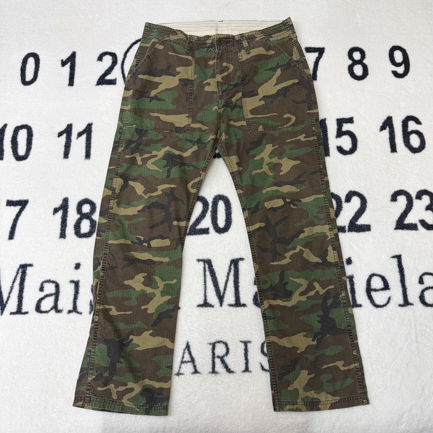 Neighborhood Neighborhood Camo Casual Pants 32 Men Size US 32 / EU 48 - 1 Thumbnail