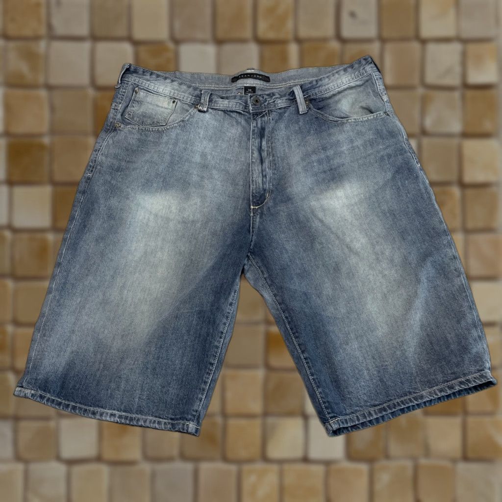 Sean John VINTAGE Sean John Baggy Jean Shorts Bermuda 90s Size 44 Blue Mens Size US 44 / EU 60 - 1 Thumbnail