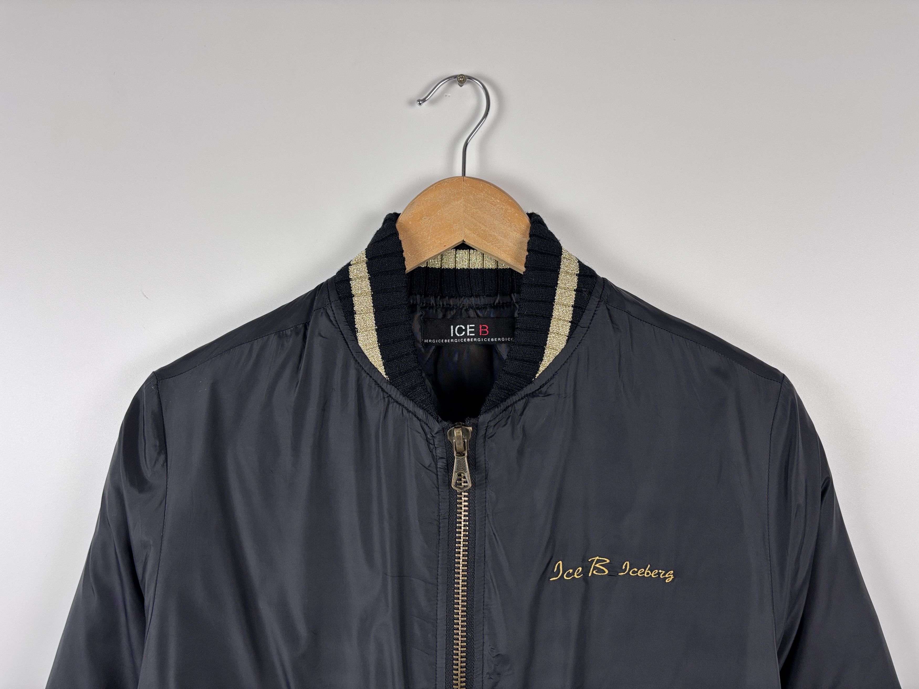 Iceberg Vintage Iceberg ICE B Down Bomber Jacket Womens Black Size S Size S / US 4 / IT 40 - 2 Thumbnail