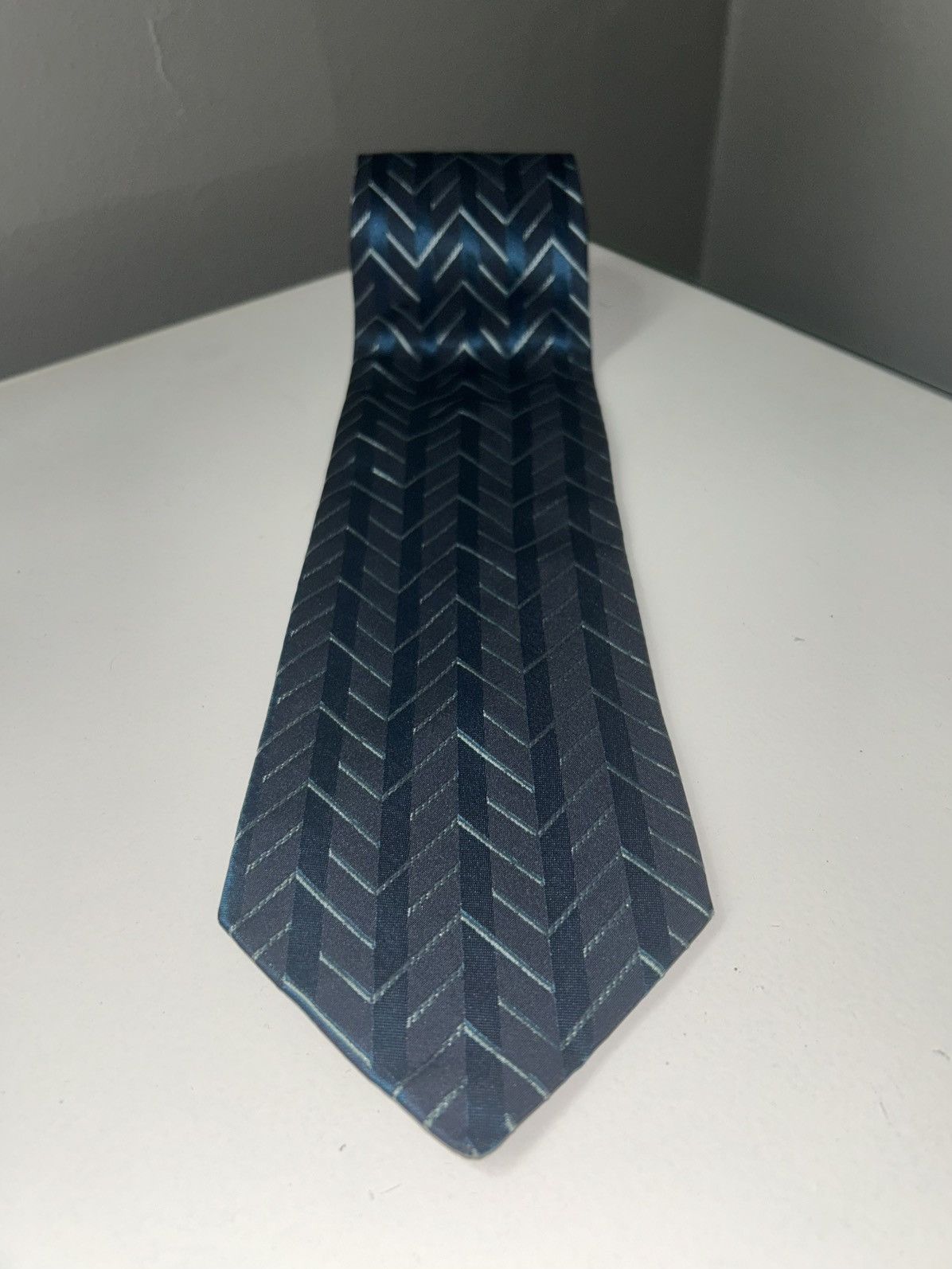 Valentino Valentino Blue Chevron Silk Neck Tie Size ONE SIZE - 1 Thumbnail