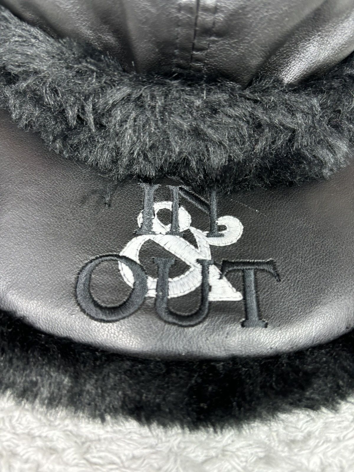 Other In & Out Faux fur Cap Size ONE SIZE - 2 Thumbnail