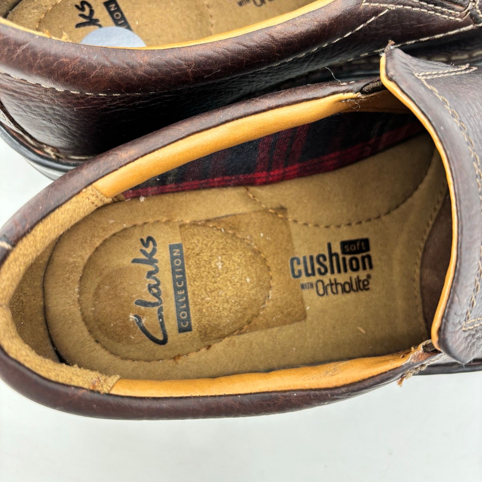 Clarks Clarks Mens Size 7 Brown Loafers Slip On Leather Ortholite Size US 7 / EU 40 - 10 Thumbnail