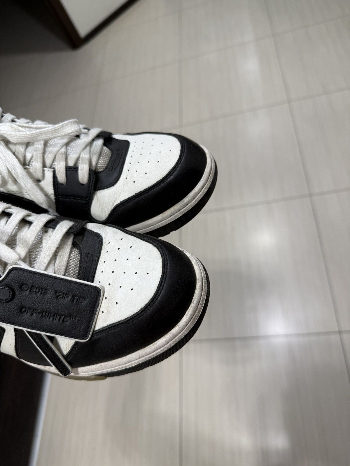 Off-White Off White out of office Size US 10 / EU 43 - 2 Thumbnail