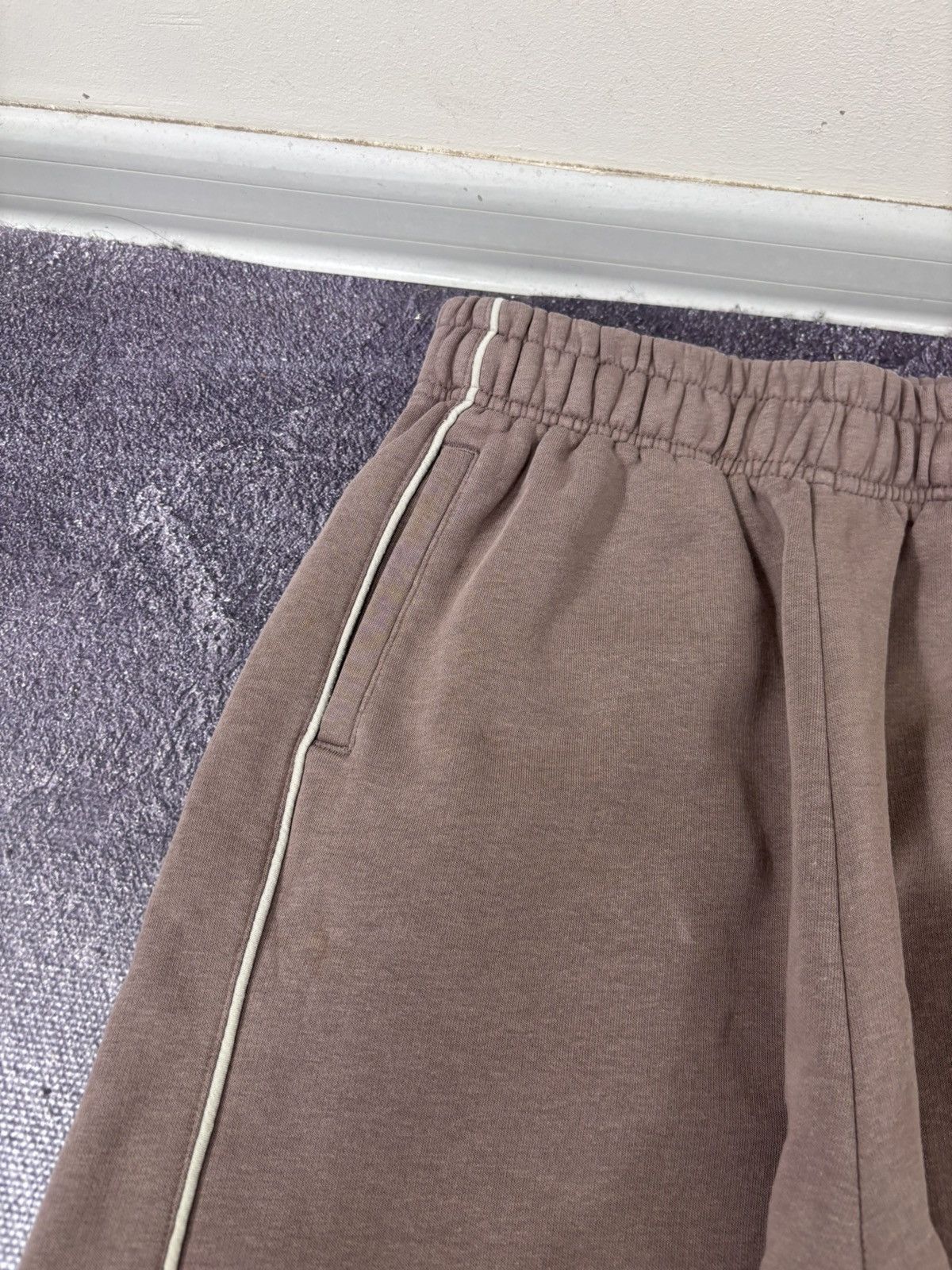 Karl Kani Karl Kani Y2K Women’s Brown Sidestripe Baggy Sweatpants Size 26" / US 2 / IT 38 - 8 Thumbnail