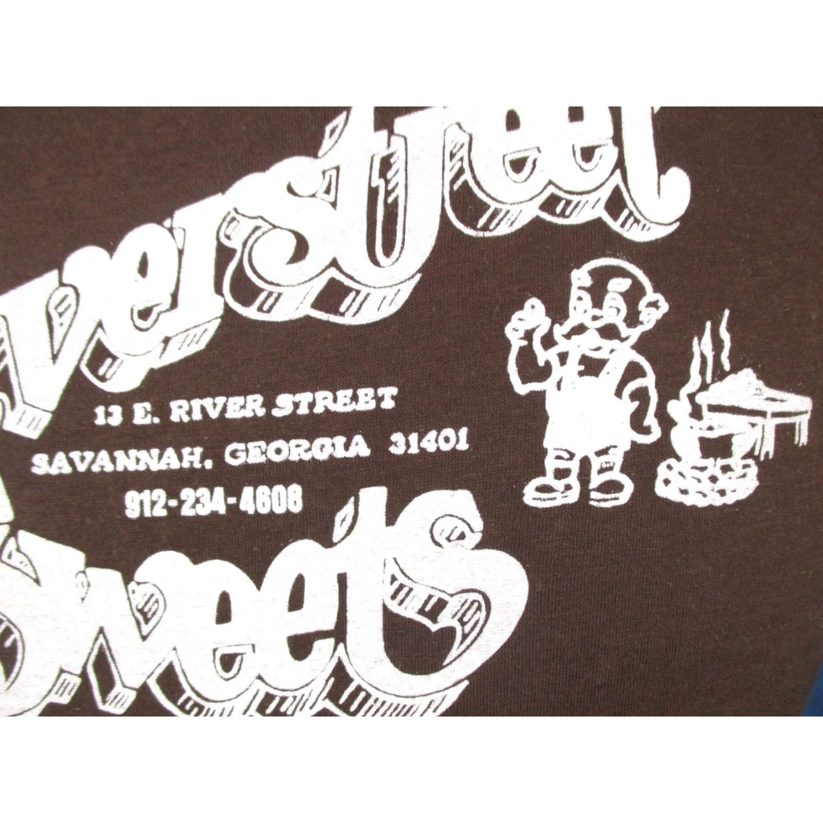 Hanes VINTAGE Hanes T-Shirt XS 80s 80s River Street Sweets Savannah Georgia Brown Short Sleeve Crew Neck Candy Print Mens Size US XS / EU 42 / 0 - 7 Thumbnail