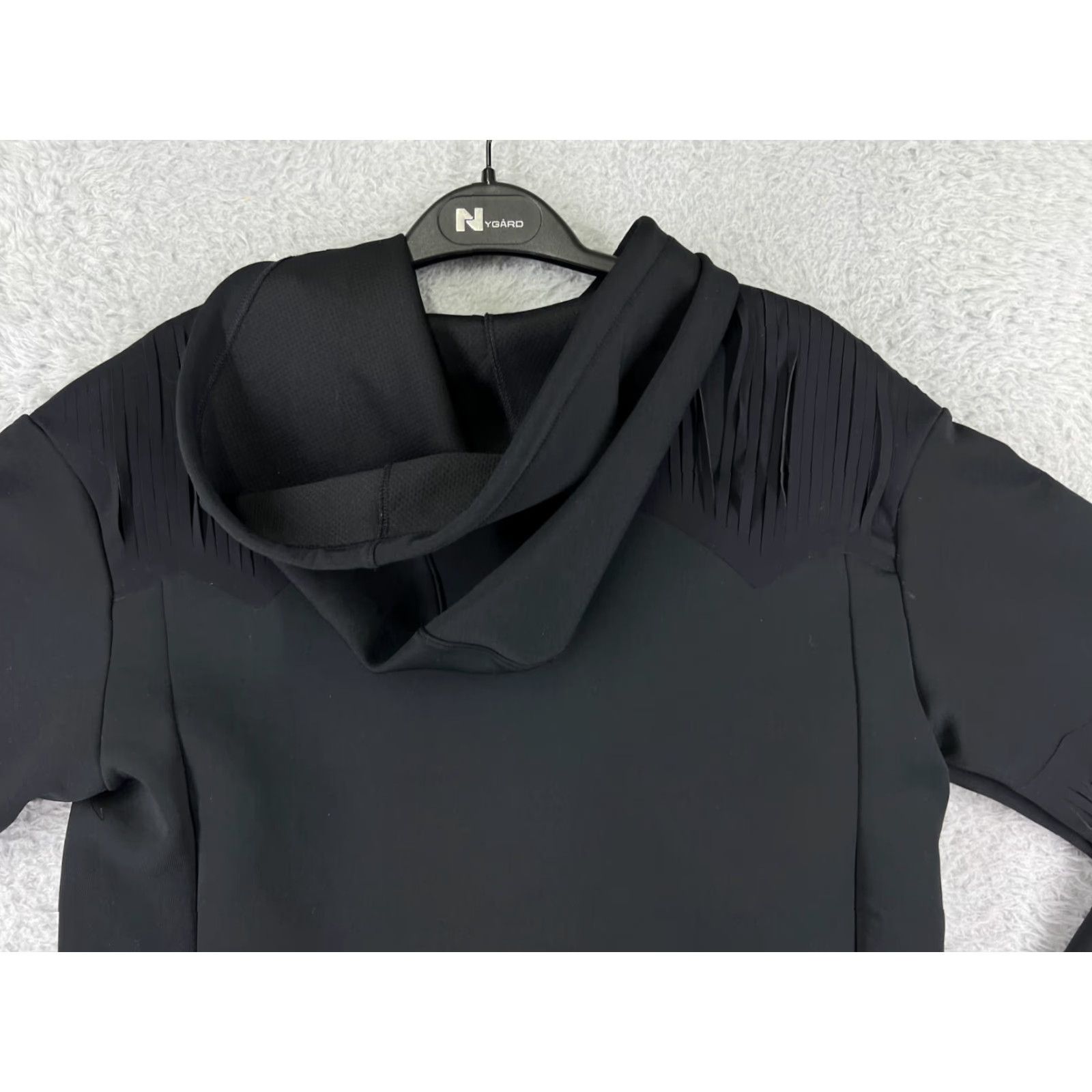 Nike Nike Sweater Women Small Black Pullover Hooded Crew Neck Tassels Logo Christmas-Esque? Size S / US 4 / IT 40 - 7 Thumbnail
