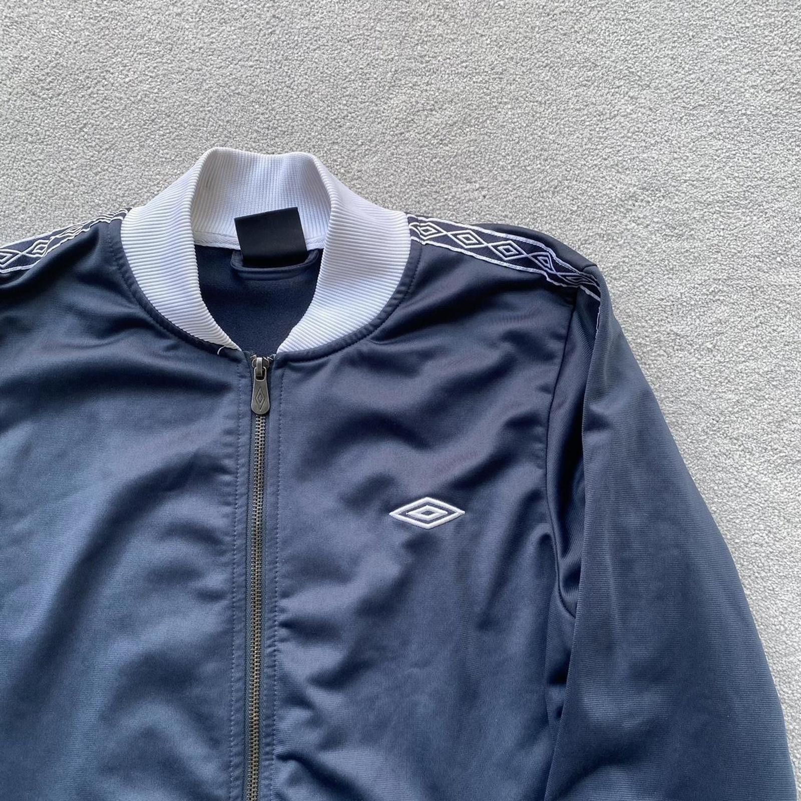 Umbro Vintage Umbro Tracksuit Top Jacket Size US S / EU 44-46 / 1 - 2 Thumbnail