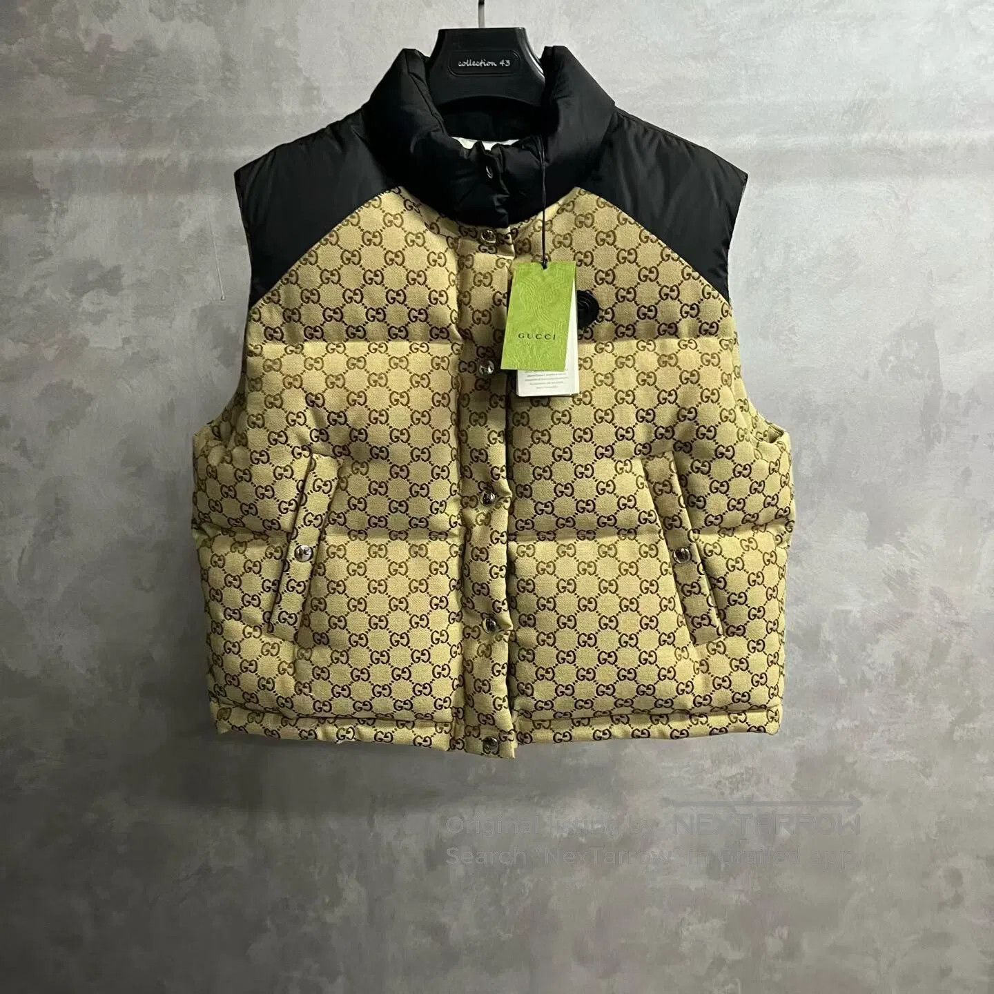 Gucci Guicci Alphabetic print single-row buttoned casual sleevel Size US XS / EU 42 / 0 - 1 Thumbnail