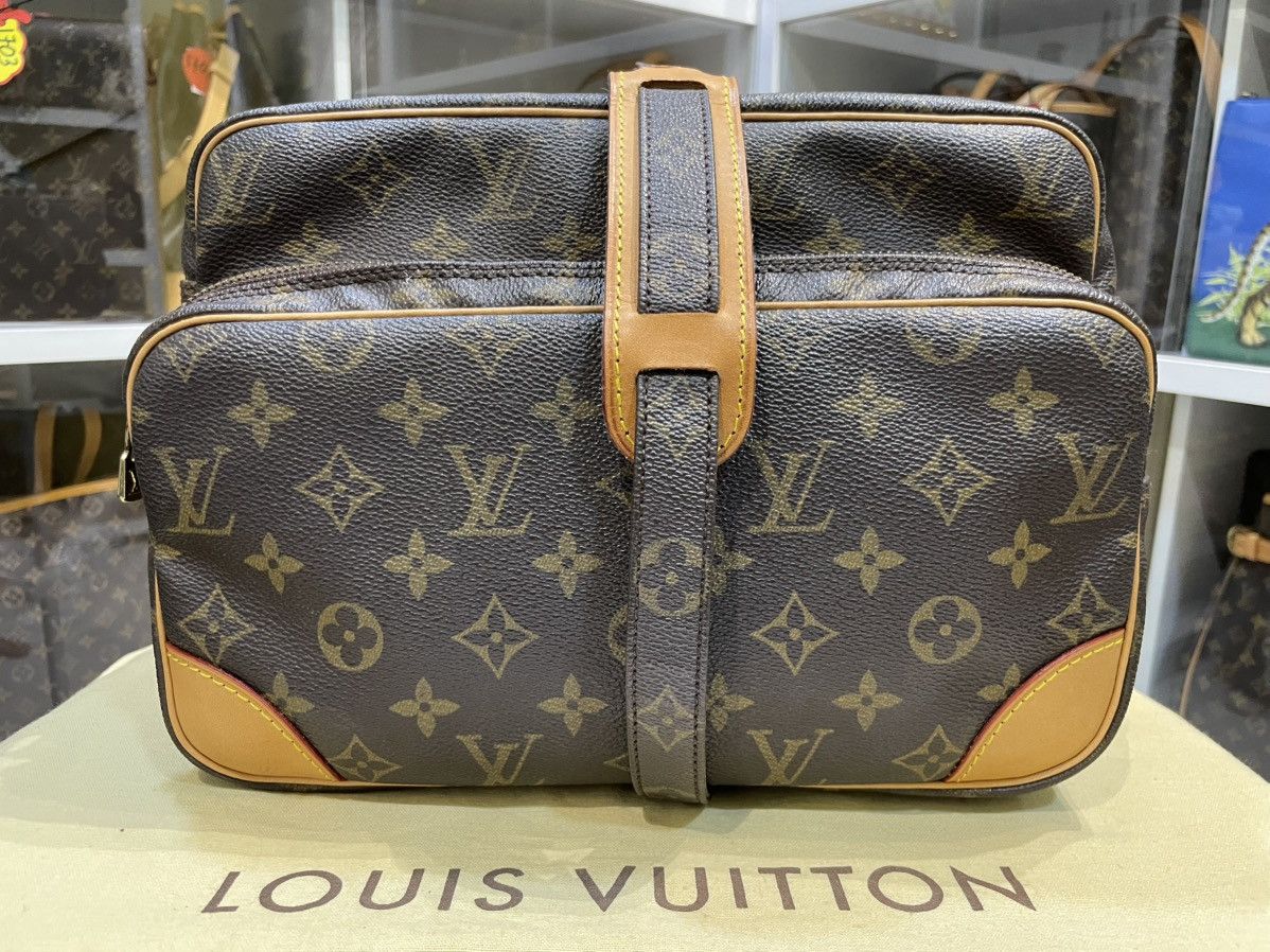 Louis Vuitton AUTHENTIC LOUIS VUITTON MONO NILE PM BAG Size ONE SIZE - 3 Thumbnail