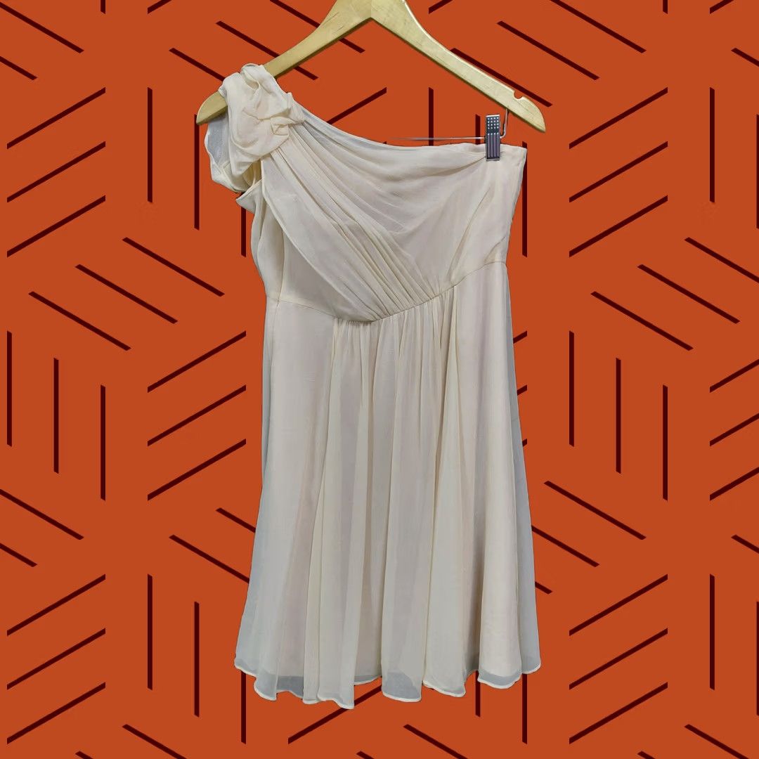 Ann Taylor ANN TAYLOR PETITES Silk One Shoulder Dress Cream Solid Sleeveless Women Size 2P Size XS / US 0-2 / IT 36-38 - 1 Thumbnail