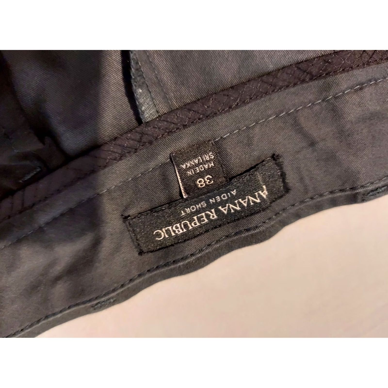Banana Republic Mens Banana Republic Shorts 38 Black Performance Khaki Chino Size US 38 / EU 54 - 4 Thumbnail