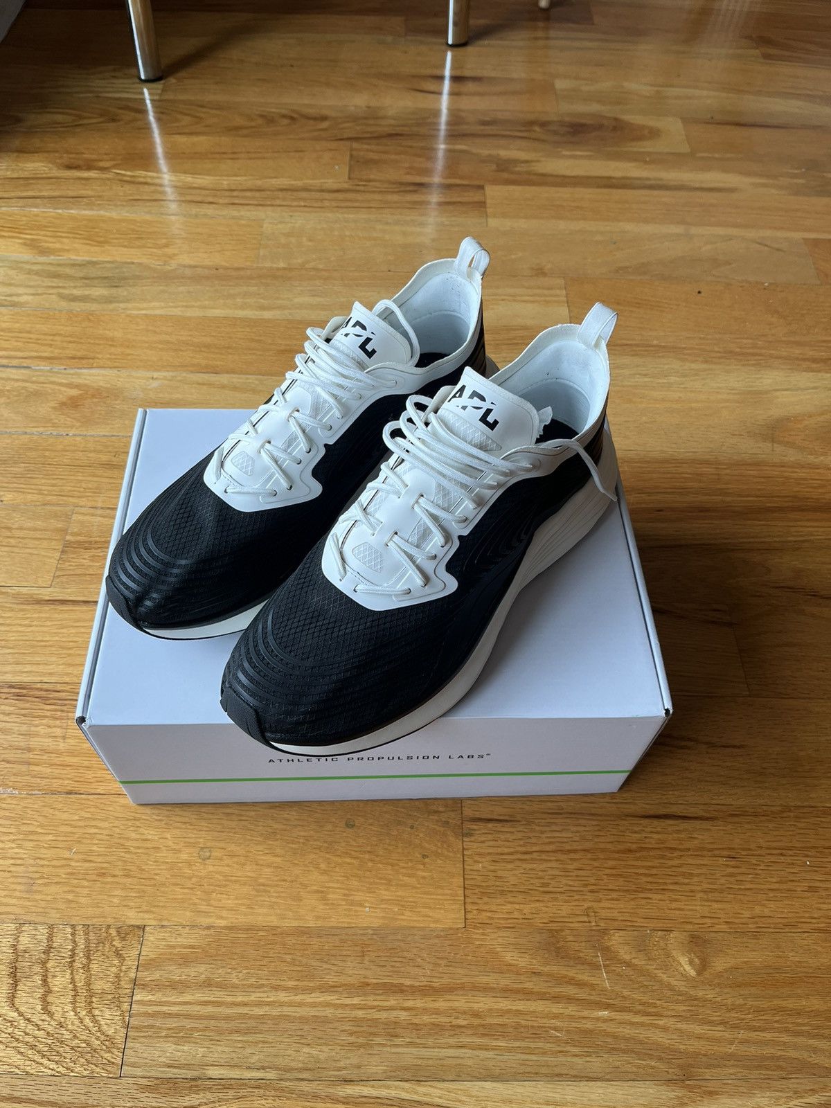 APL Athletic Propulsion Labs Streamline Red White Running Sneakers 10.5 mens Cut in half: APL Streamline Review | RunRepeat main image 3