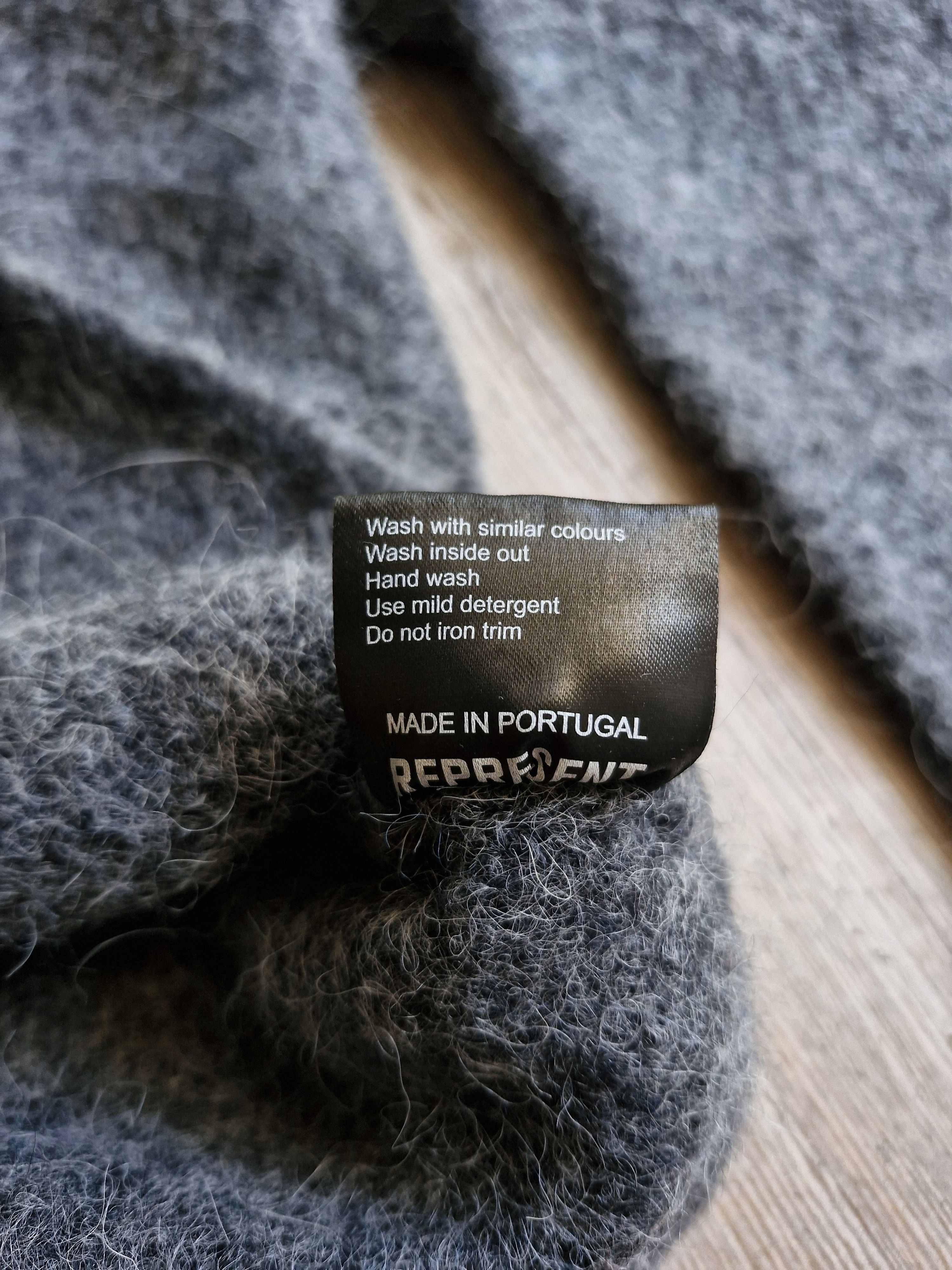 Represent Clo. Represent Alpaca boxy cropped oversized fuzzy knit sweater Size US S / EU 44-46 / 1 - 6 Thumbnail
