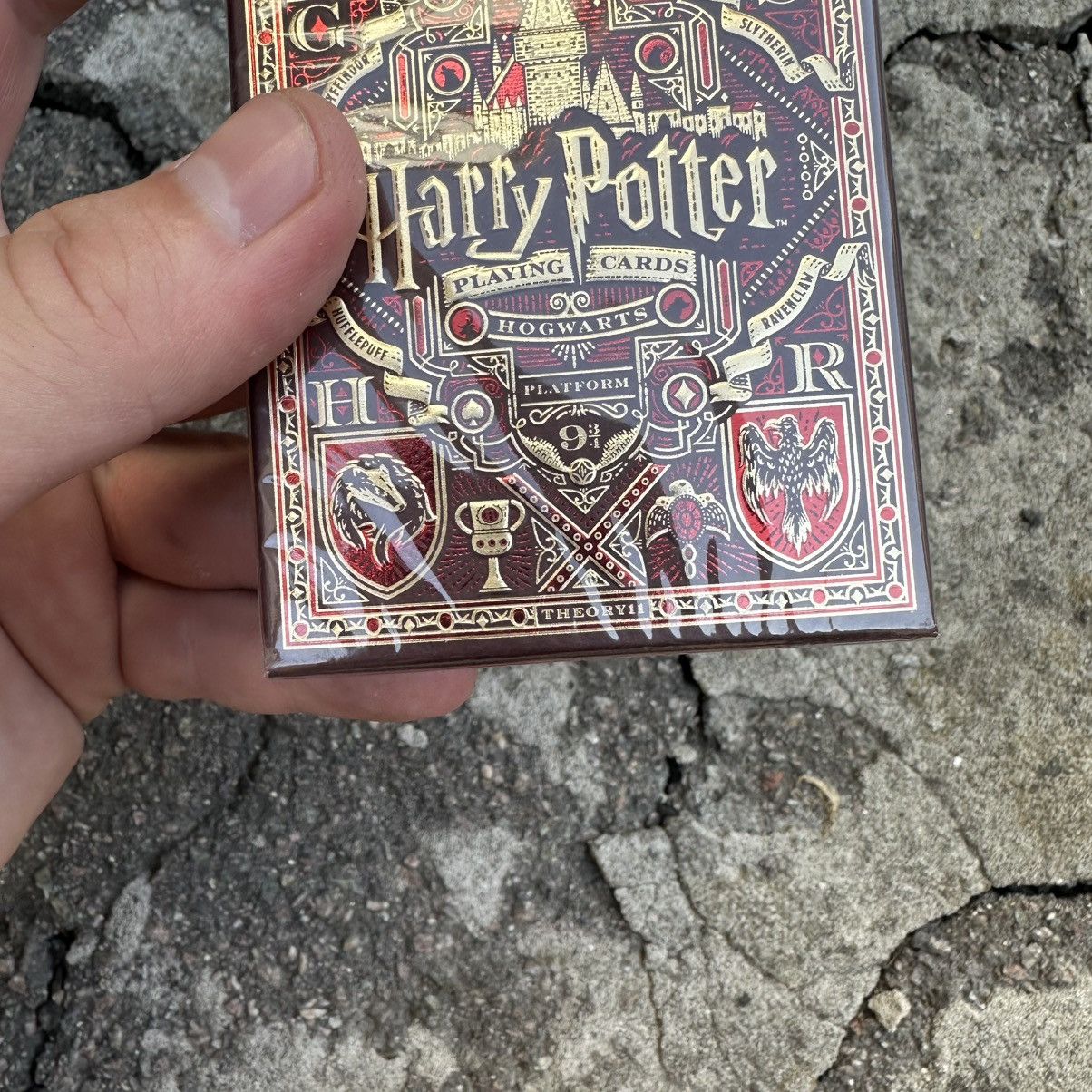 Trendt Vision Vintage Harry Potter Playing Cards 2021 Gryffindor Size ONE SIZE - 4 Thumbnail