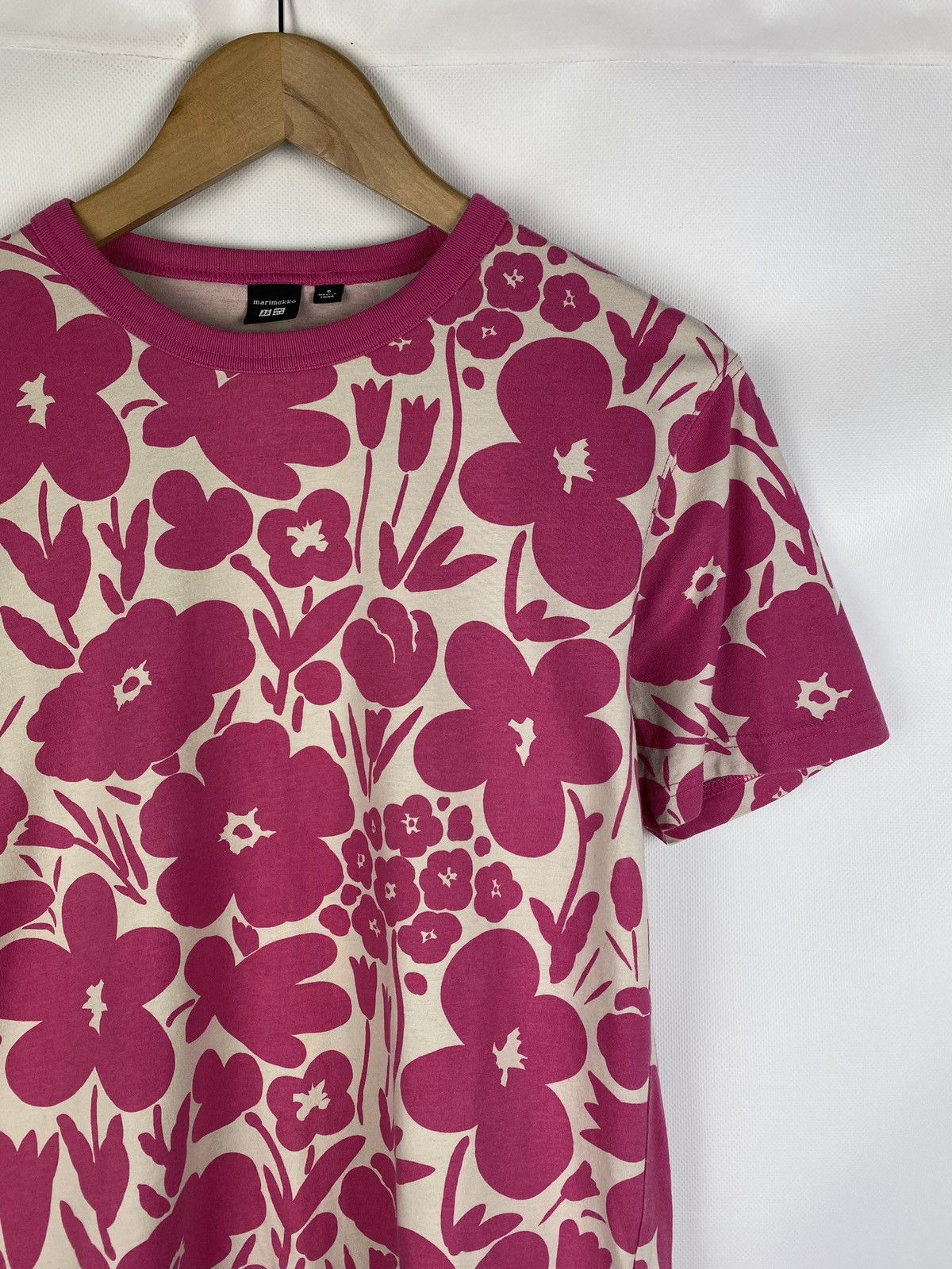 Uniqlo Marimekko Uniqlo ladies floral pattern t shirt size S Size S / US 4 / IT 40 - 5 Thumbnail