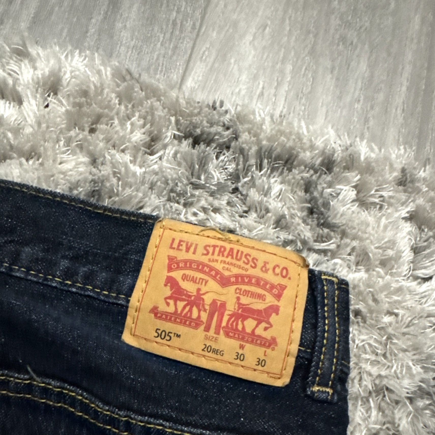 Levi's VINTAGE Levi's 505 Jeans Women Blue Denim Straight Casual Fit Size 20 30x30 Rare Men's? No, women. Size 30" / US 8 / IT 44 - 3 Thumbnail