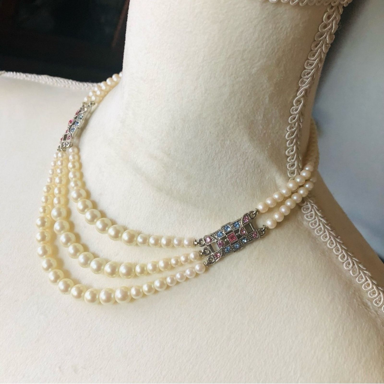 Vintage Vintage 1928 elegant classy pearl necklace and earring set Size ONE SIZE - 5 Thumbnail