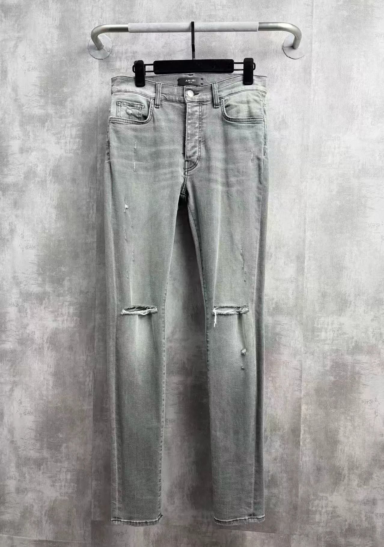 Amiri Amiri Washed Gray Distressed Jeans 32 Size US 32 / EU 48 - 1 Thumbnail