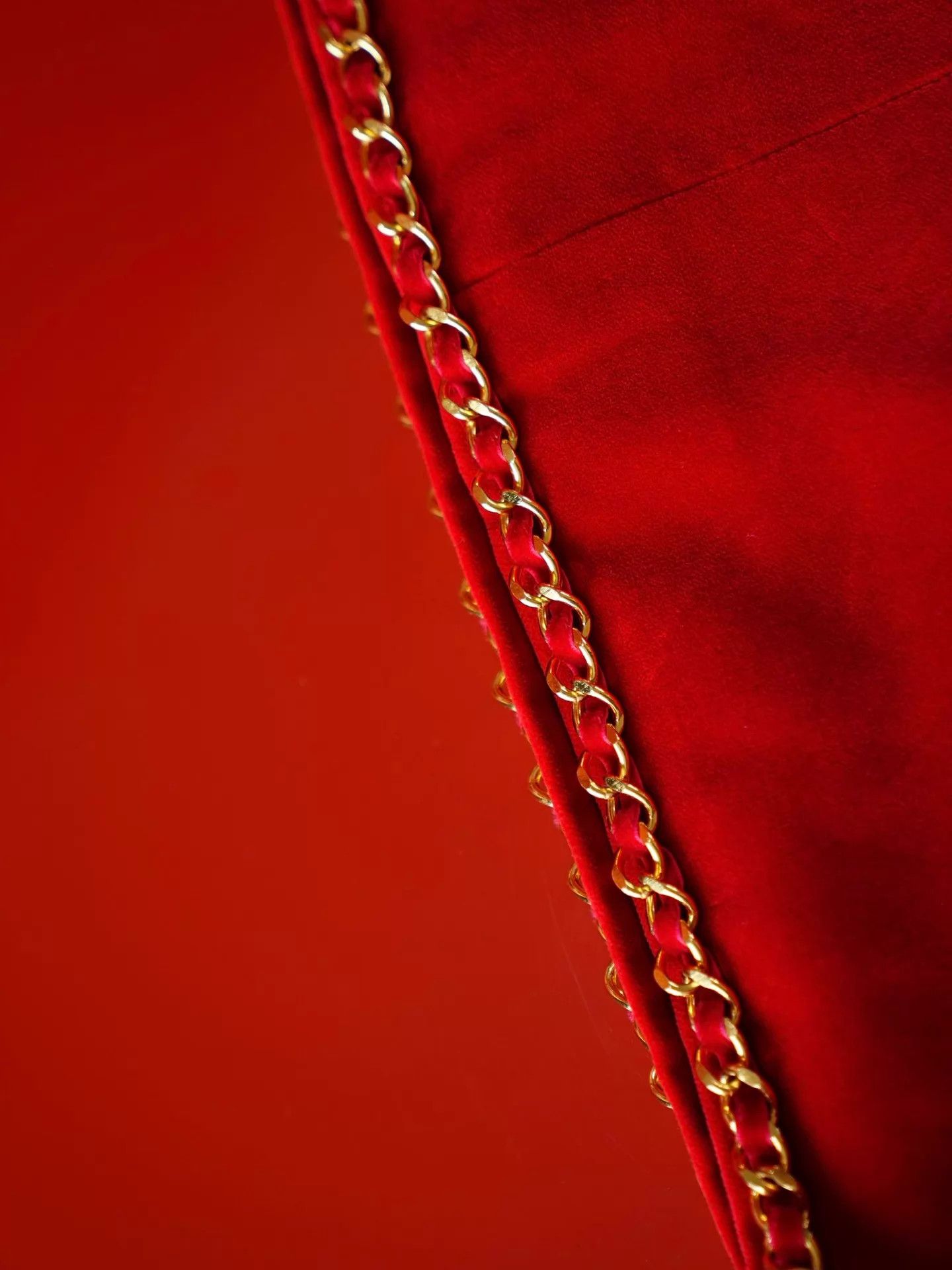 Chanel Chanel 1991 FW Dark Red Velvet Chain Gold-Tone Skirt S-M Size 26" / US 2 / IT 38 - 8 Thumbnail