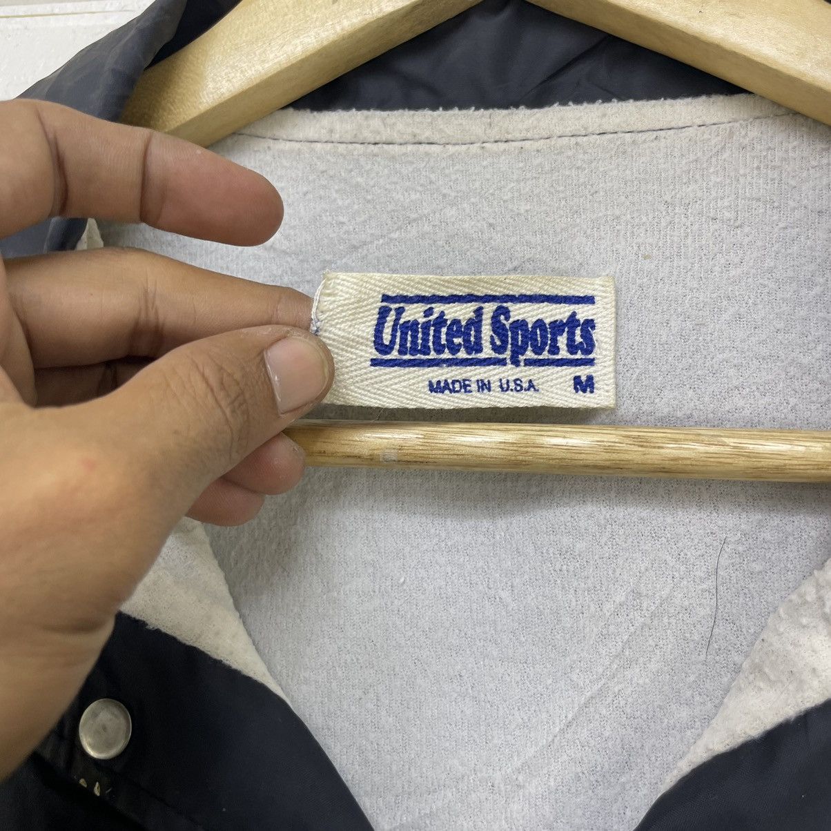 Other Vintage Made In Usa University Dokkyo Light Jacket Size US M / EU 48-50 / 2 - 4 Thumbnail