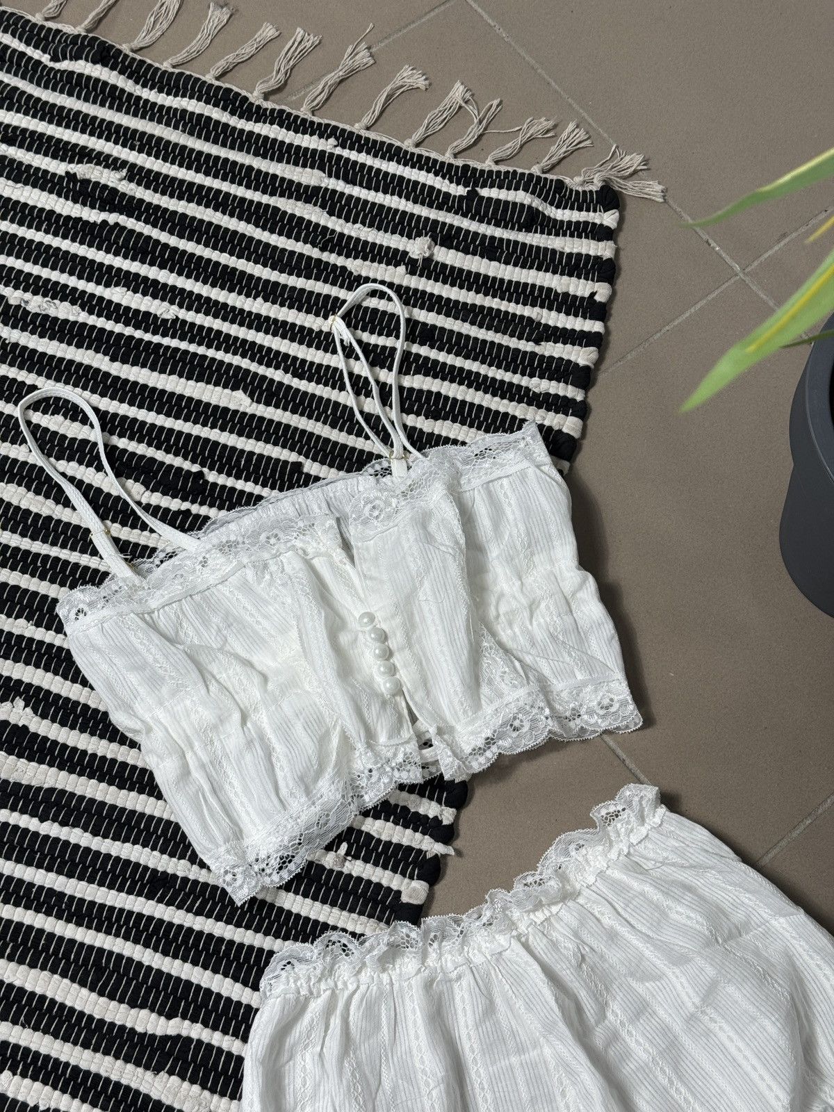 Other VINTAGE WHITE LACE SLEEPWEAR SET Size ONE SIZE - 3 Thumbnail