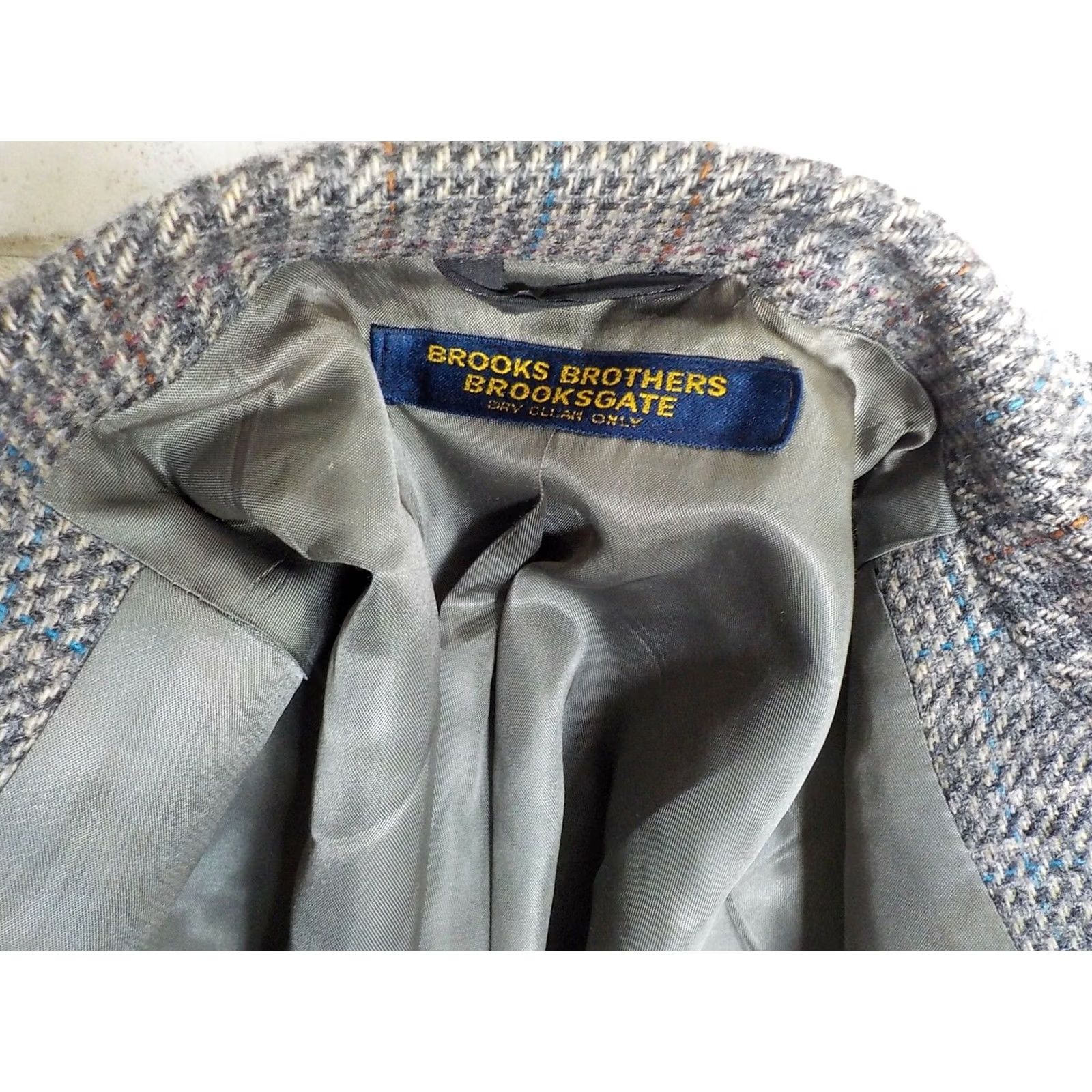 Brooks Brothers Brooks Brothers 2 Button Blazer 41L Wool Tweed Gray Black Maroon Blue Wool Blazer Mens Size 42R - 6 Thumbnail