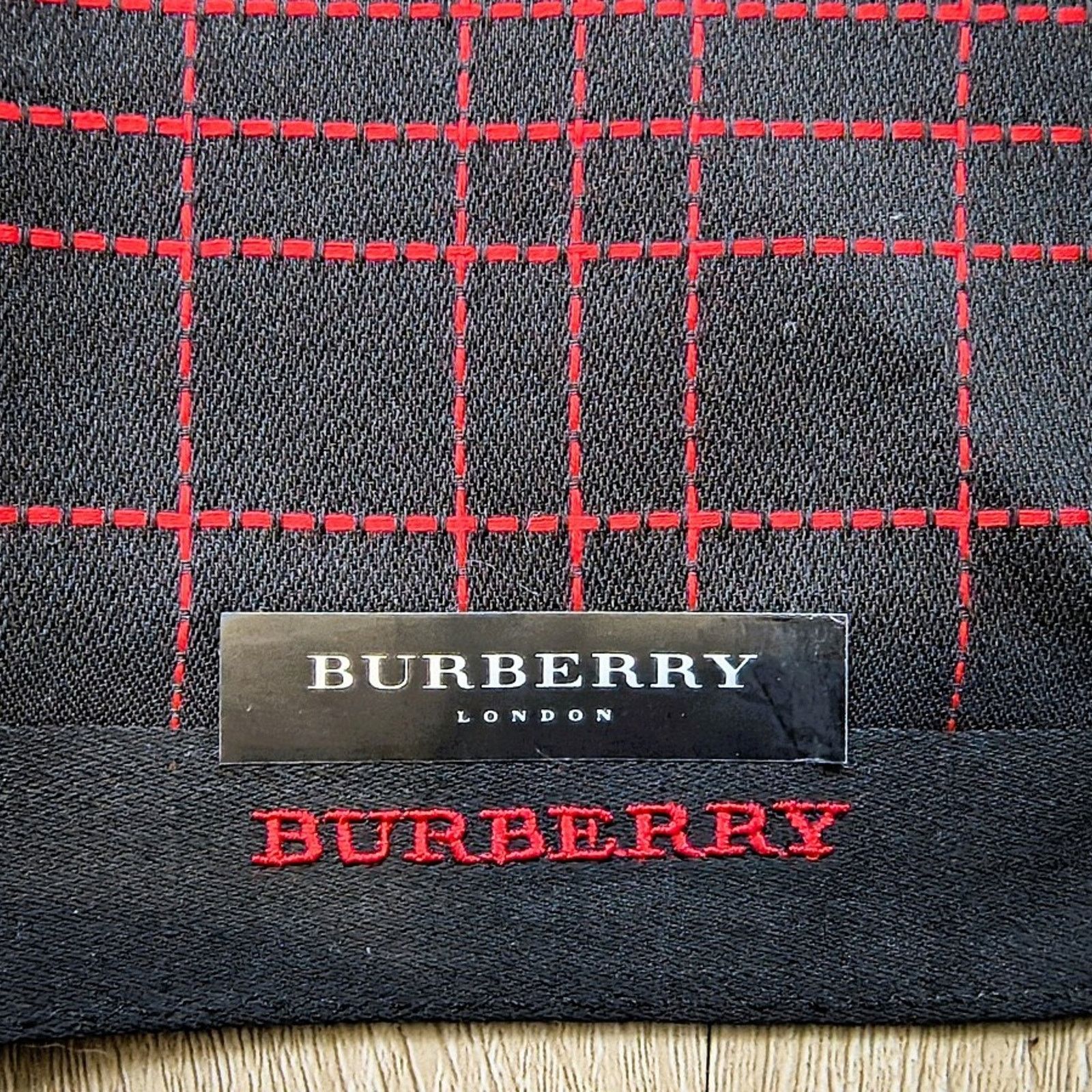 Burberry ✨ NEW RARE - Burberry Handkerchief [50cm x 50cm] Size ONE SIZE - 8 Thumbnail