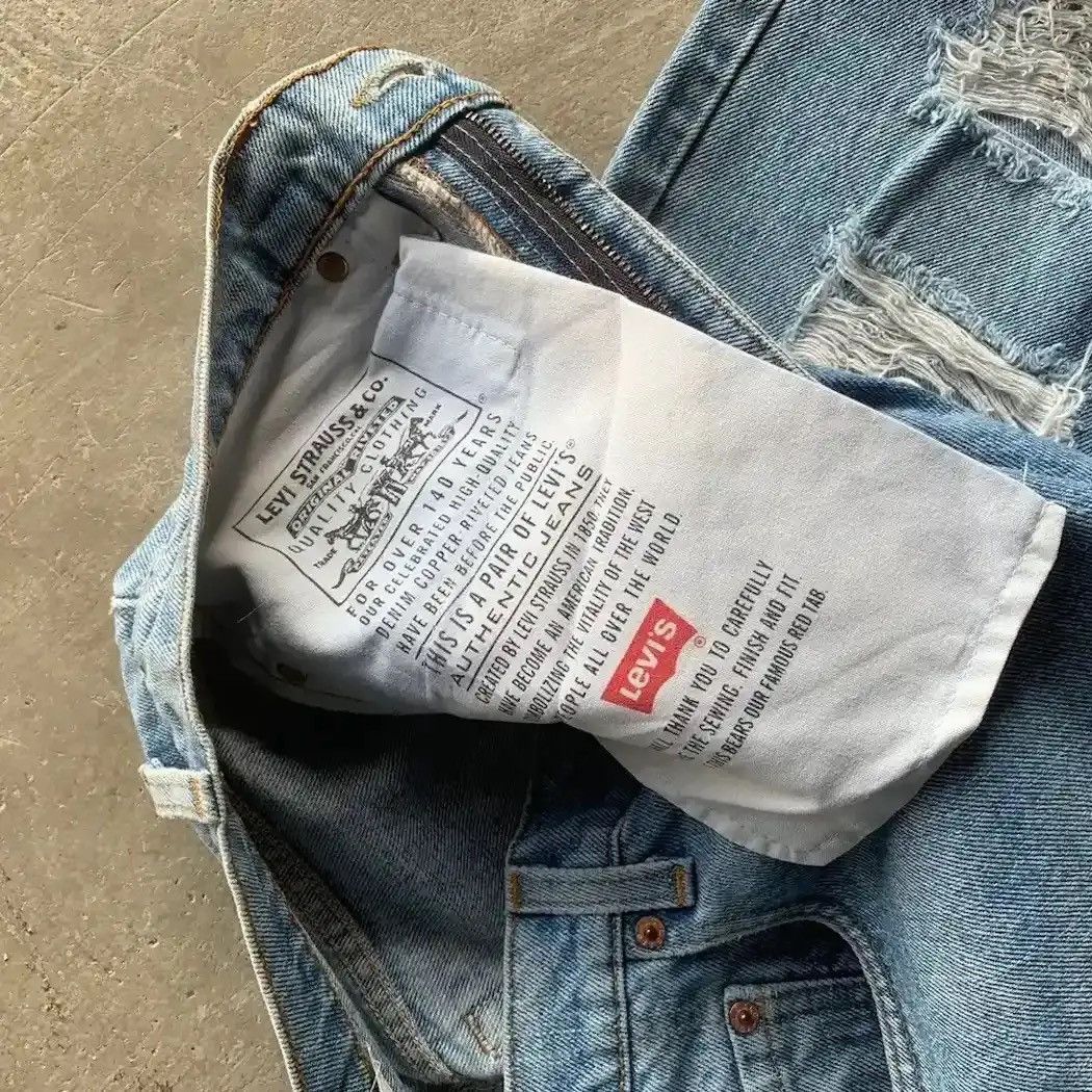 Levi's DESTROYED!VTG LEVI’S 550 JEAN LEVIS DENIM RELAXED FIT PANTS Size US 30 / EU 46 - 12 Thumbnail
