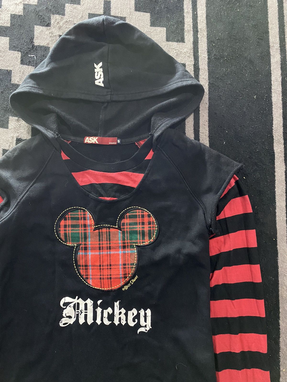 If Six Was Nine × Japanese Brand × Le Grande Bleu (L.G.B.) ask enquired punk double layers mickey distressed hoodie Size US S / EU 44-46 / 1 - 3 Thumbnail