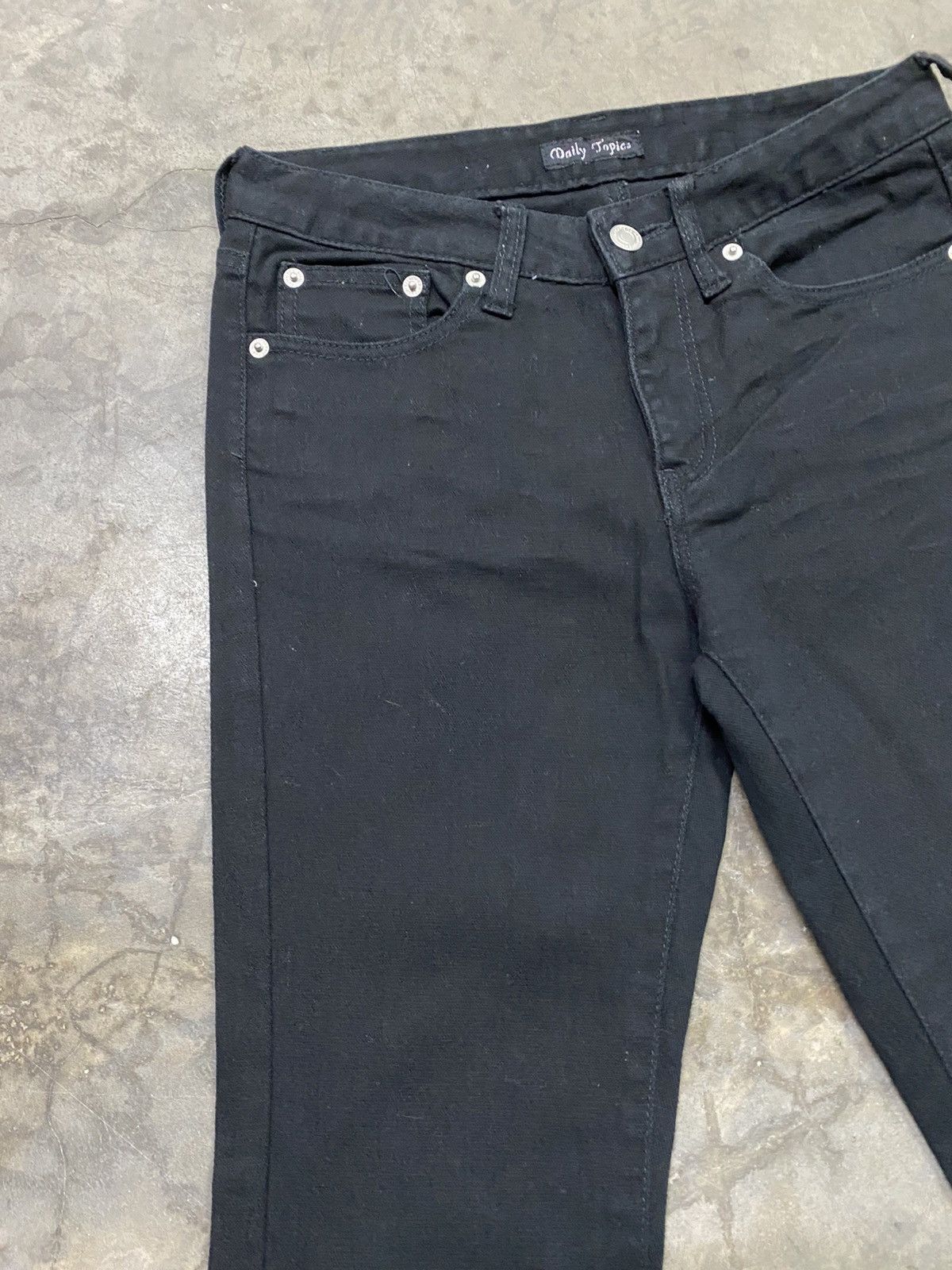 Hysteric Glamour × Japanese Brand × Tornado Mart Flare Jeans Japanese Daily Topics Super Black Boot Cut Size 27" / US 4 / IT 40 - 6 Thumbnail
