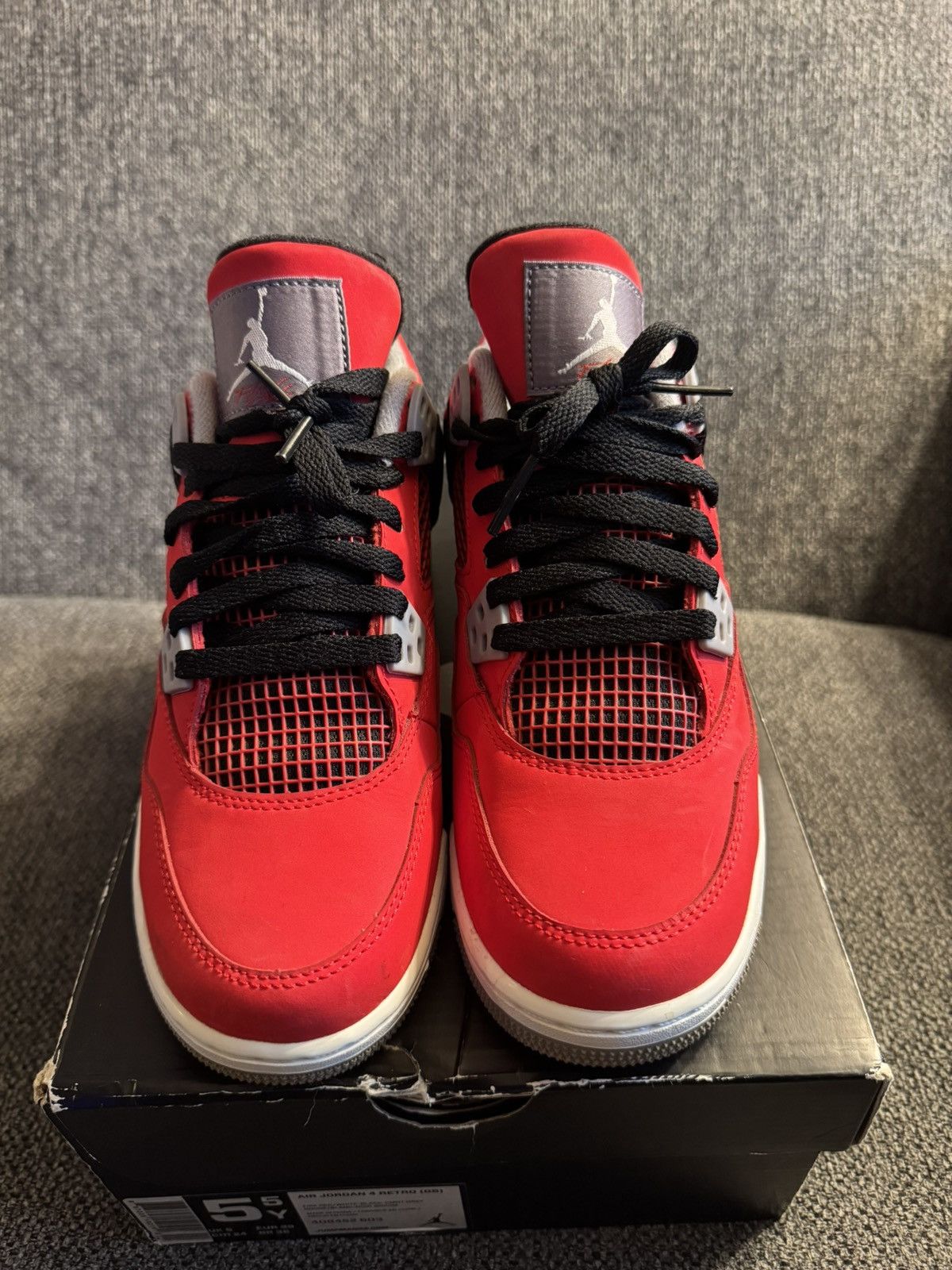 Jordan Brand Air Jordan Toro Red 4 Size US 5.5 / IT 35.5 - 2 Thumbnail