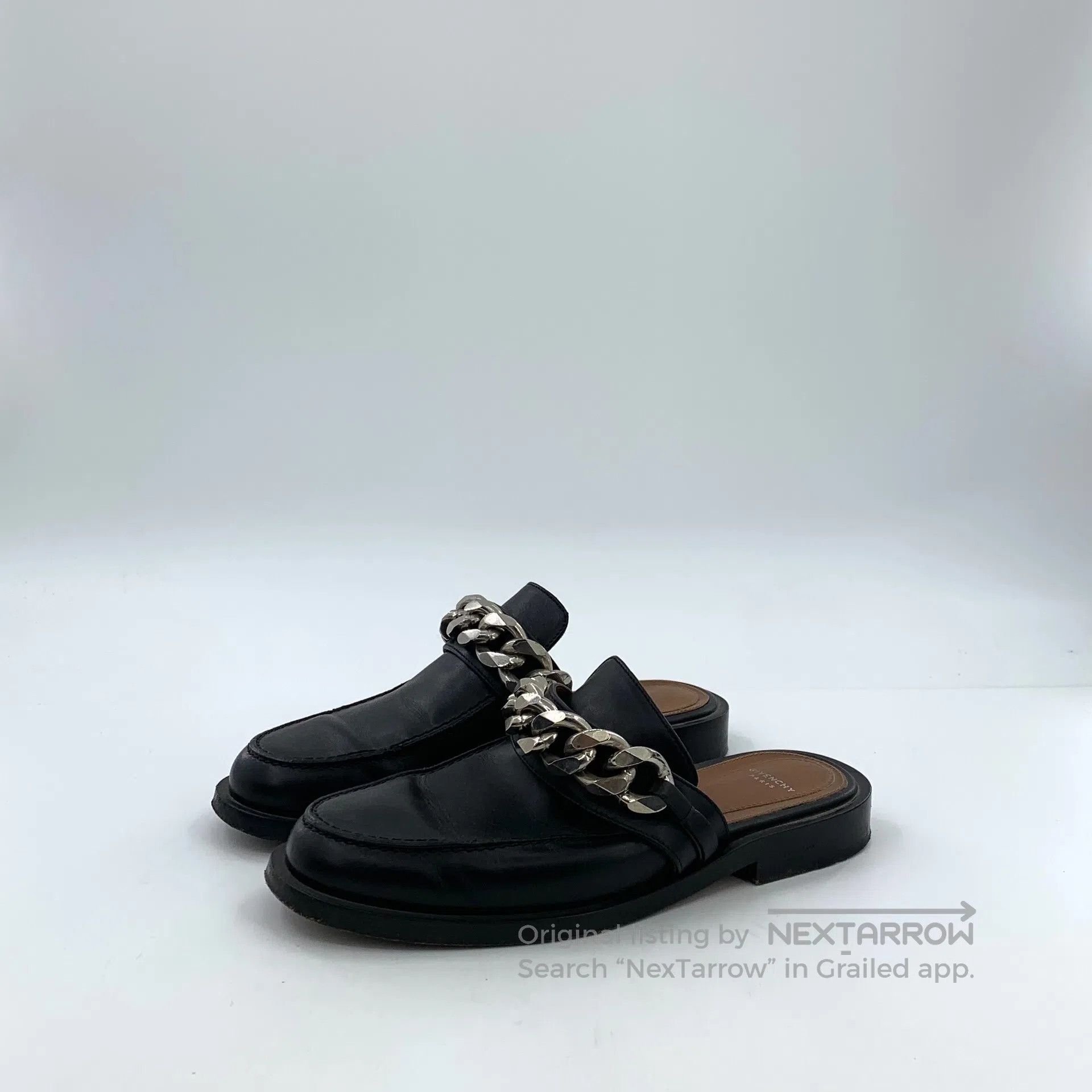 Giorgio Armani Giorgio Armani Black Leather Chain Decor Casual Flat Mule Size US 5.5 / IT 35.5 - 1 Thumbnail