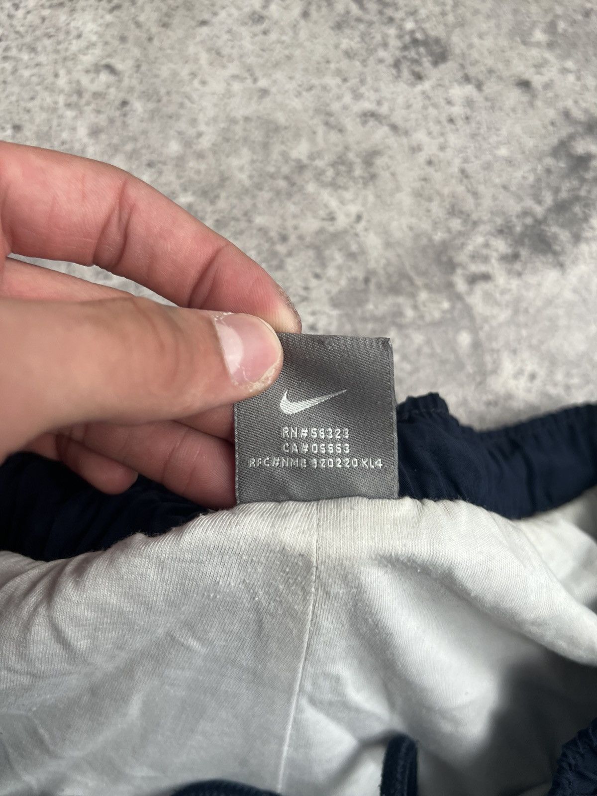 Nike Vintage Nike Nylon Pants Size US 34 / EU 50 - 8 Thumbnail