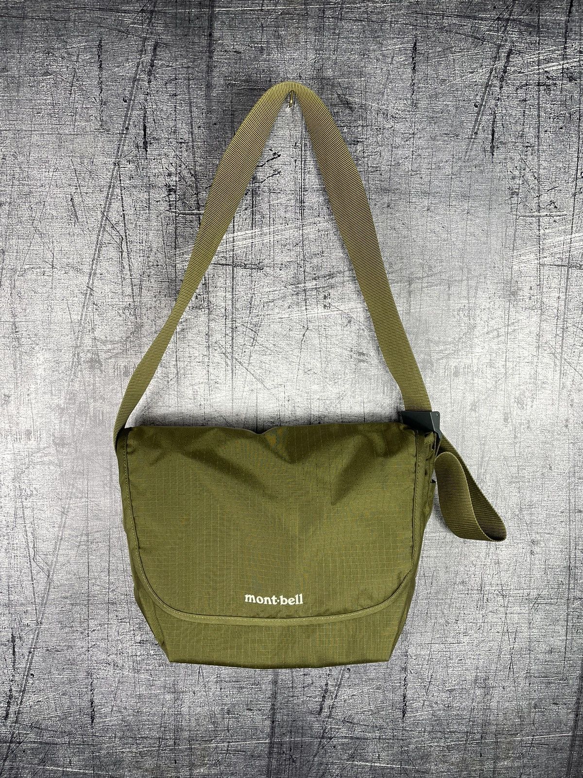Montbell MONTBELL BERNINA FLAP SHOULDER BAG Size ONE SIZE - 2 Thumbnail