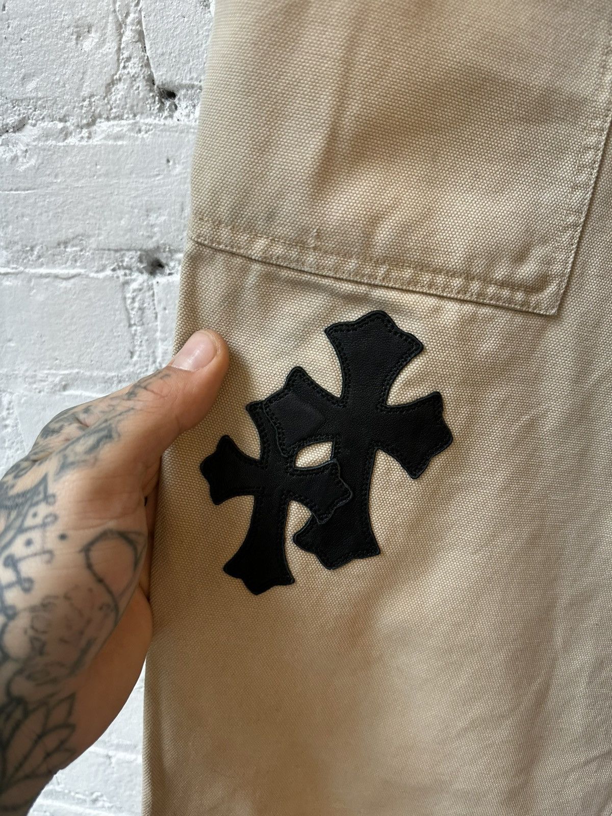 Chrome Hearts CHROME HEARTS 1/1 FLOODED CROSS PATCH SAMPLE CARPENTER JEANS Size US 30 / EU 46 - 8 Thumbnail