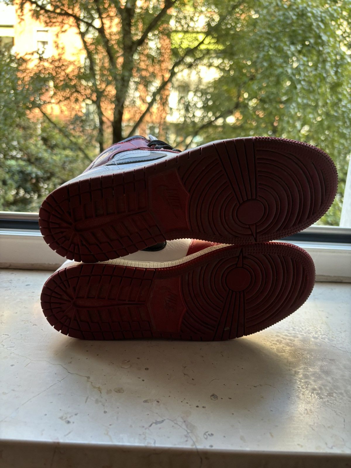 Nike Air Jordan 1 Mid Chicago Size US 7.5 / IT 37.5 - 6 Thumbnail