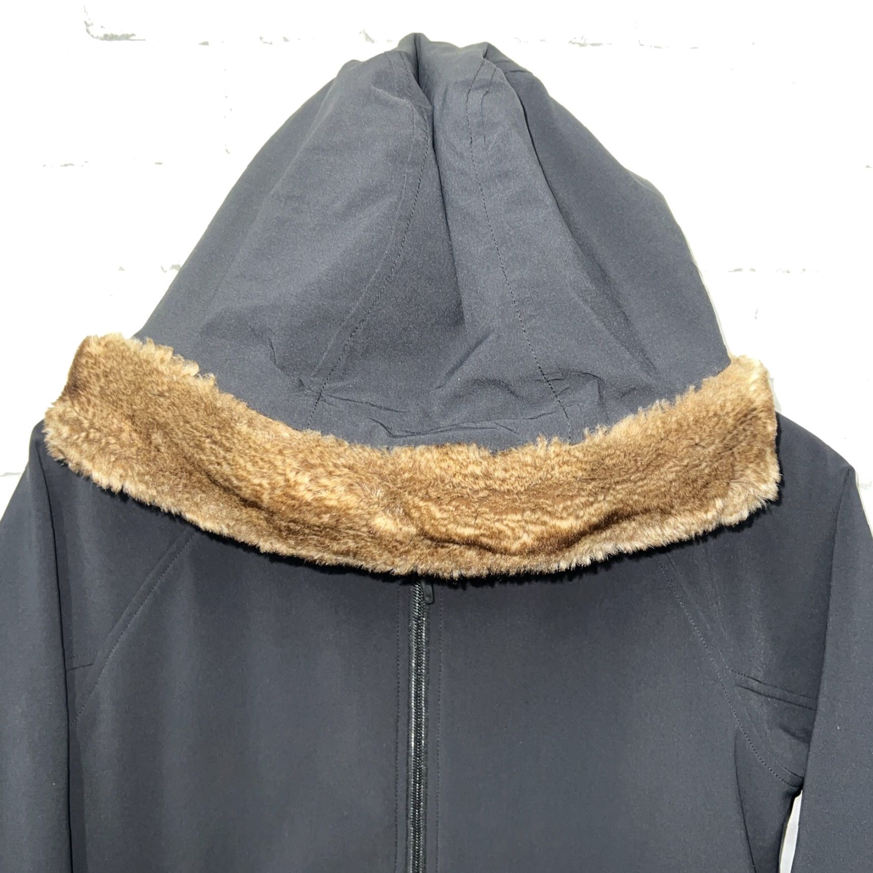 Marmot Marmot Jacket Womens Size M Hooded Fur Lined Fuex Black Polyester Basic Regular Style Features Size M / US 6-8 / IT 42-44 - 3 Thumbnail