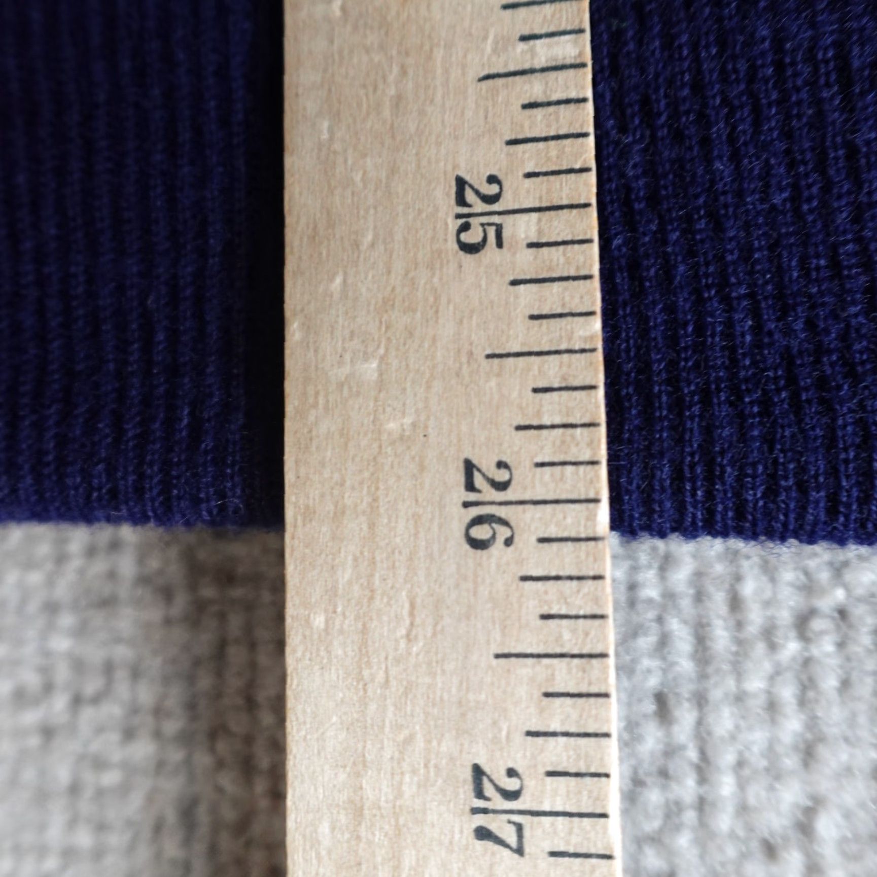 Izod VINTAGE Izod Lacoste Sweater Long Sleeve V-Neck Blue L Mens Pullover Adjustable Size US L / EU 52-54 / 3 - 5 Thumbnail