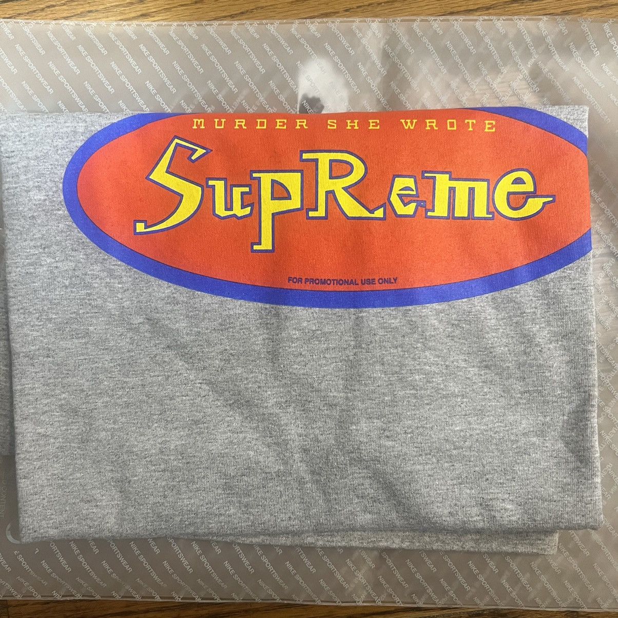 Supreme Supreme Murder She Wrote Tee Grey Size: XL Size US XL / EU 56 / 4 - 2 Thumbnail