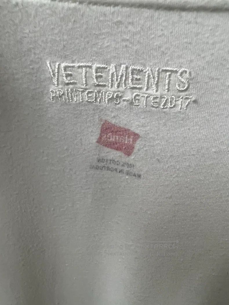 Vetements Vetements Short-sleeve T-shirt Size US S / EU 44-46 / 1 - 6 Thumbnail