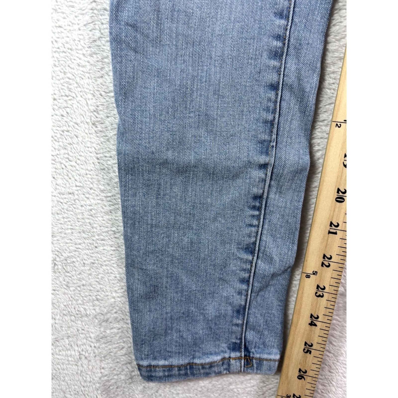 Tommy Hilfiger Tommy Hilfiger Jeans Women's Size 4 Blue Light Washed Straight Leg Denim Size 27" / US 4 / IT 40 - 4 Thumbnail