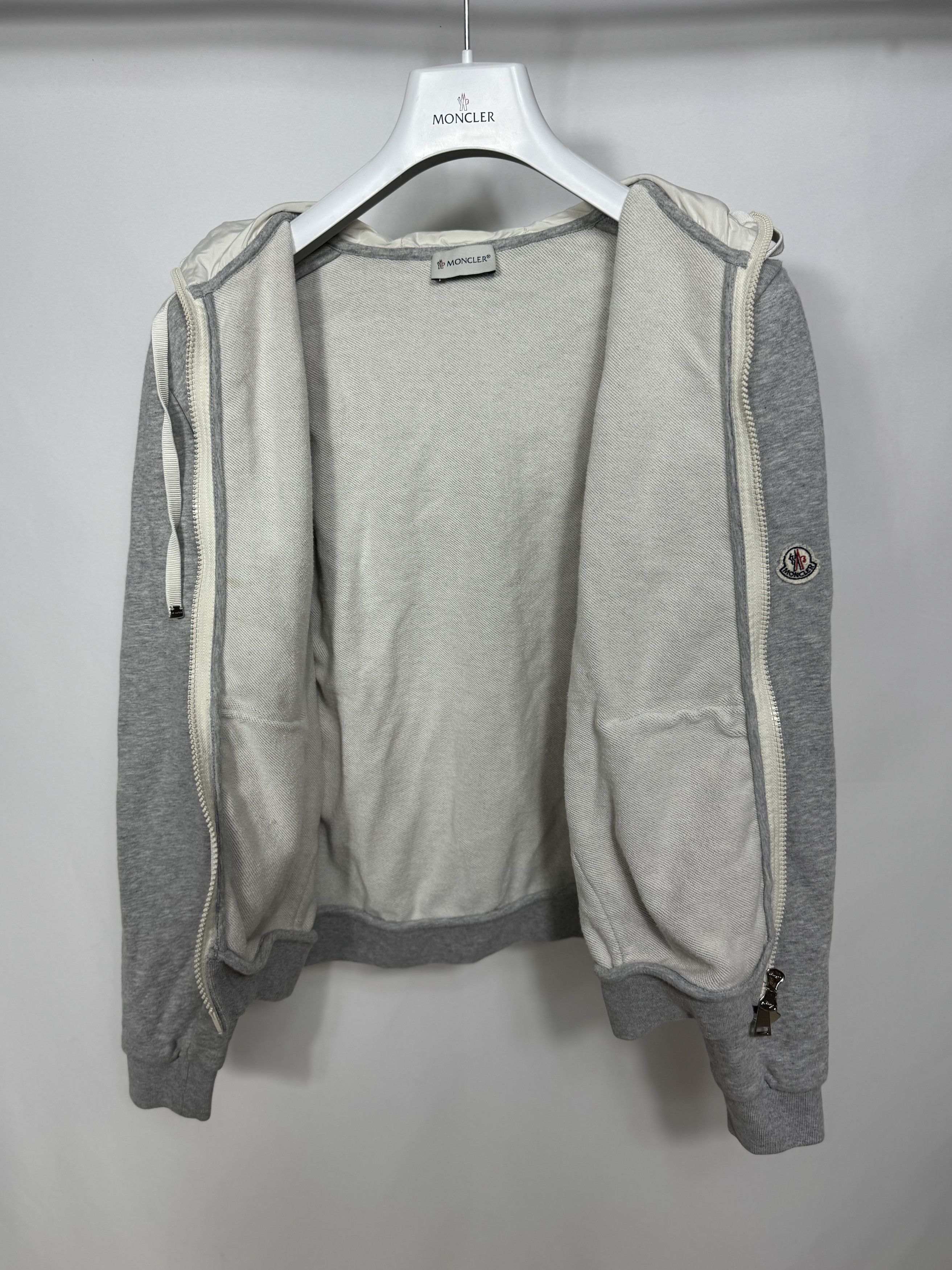 Moncler Moncler Ladies Hoodie Size M / US 6-8 / IT 42-44 - 5 Thumbnail