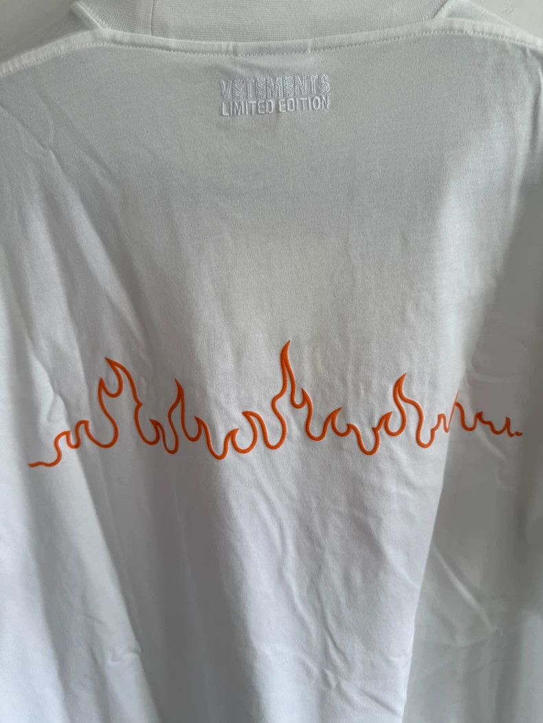 Vetements vetements Slogan foam short sleeve Size US S / EU 44-46 / 1 - 4 Thumbnail