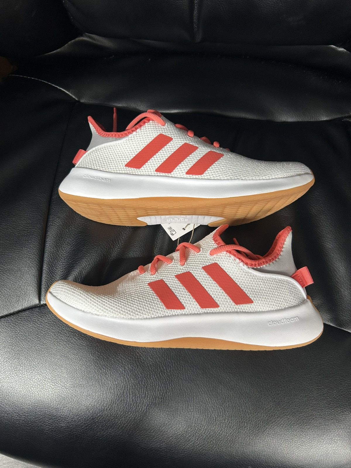 Adidas Cloud Foam Pure Women’s 7 White/Scarlett New OG Box