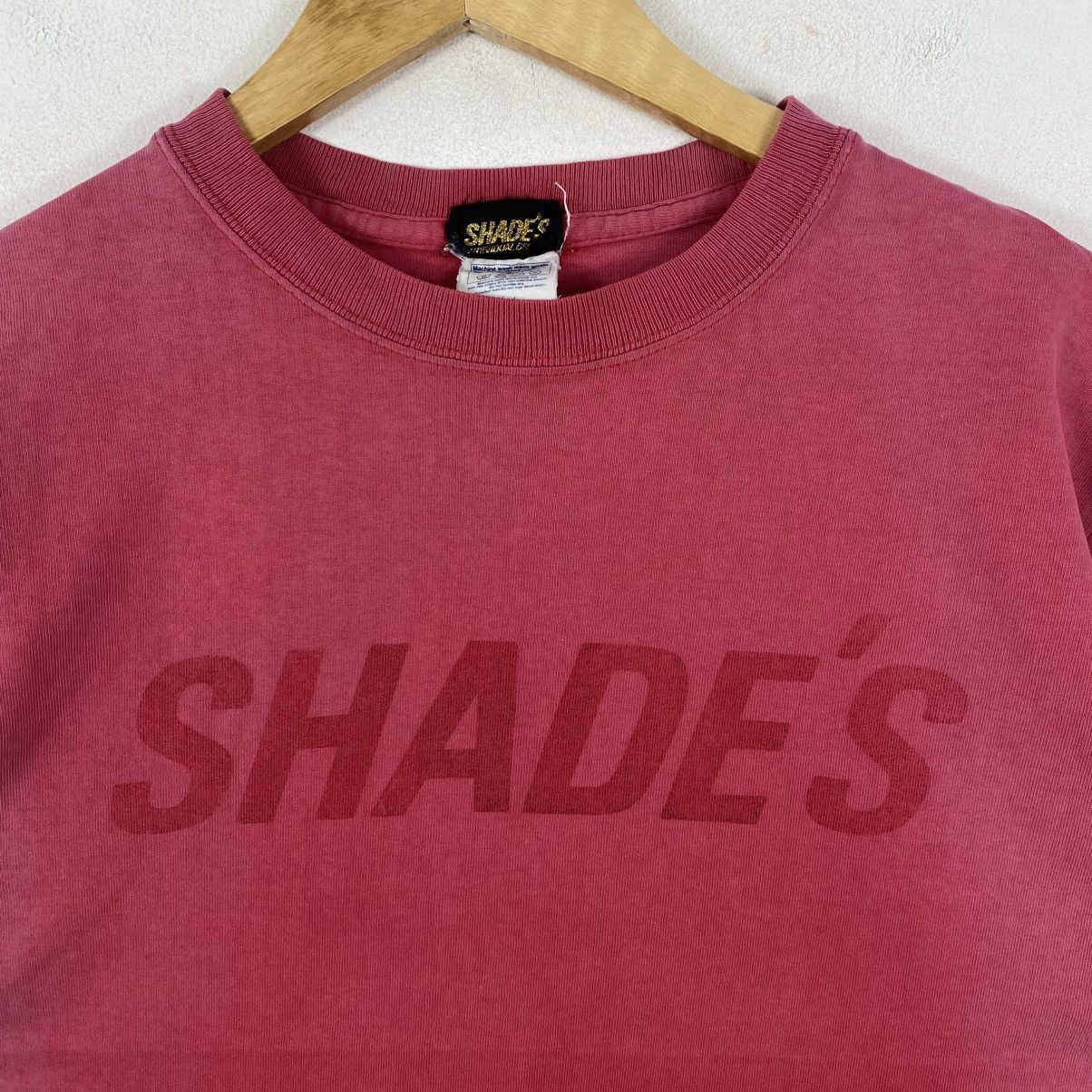 Vintage Vintage 90s Shades Individual Design Japanese Tee Red M Size US M / EU 48-50 / 2 - 4 Thumbnail