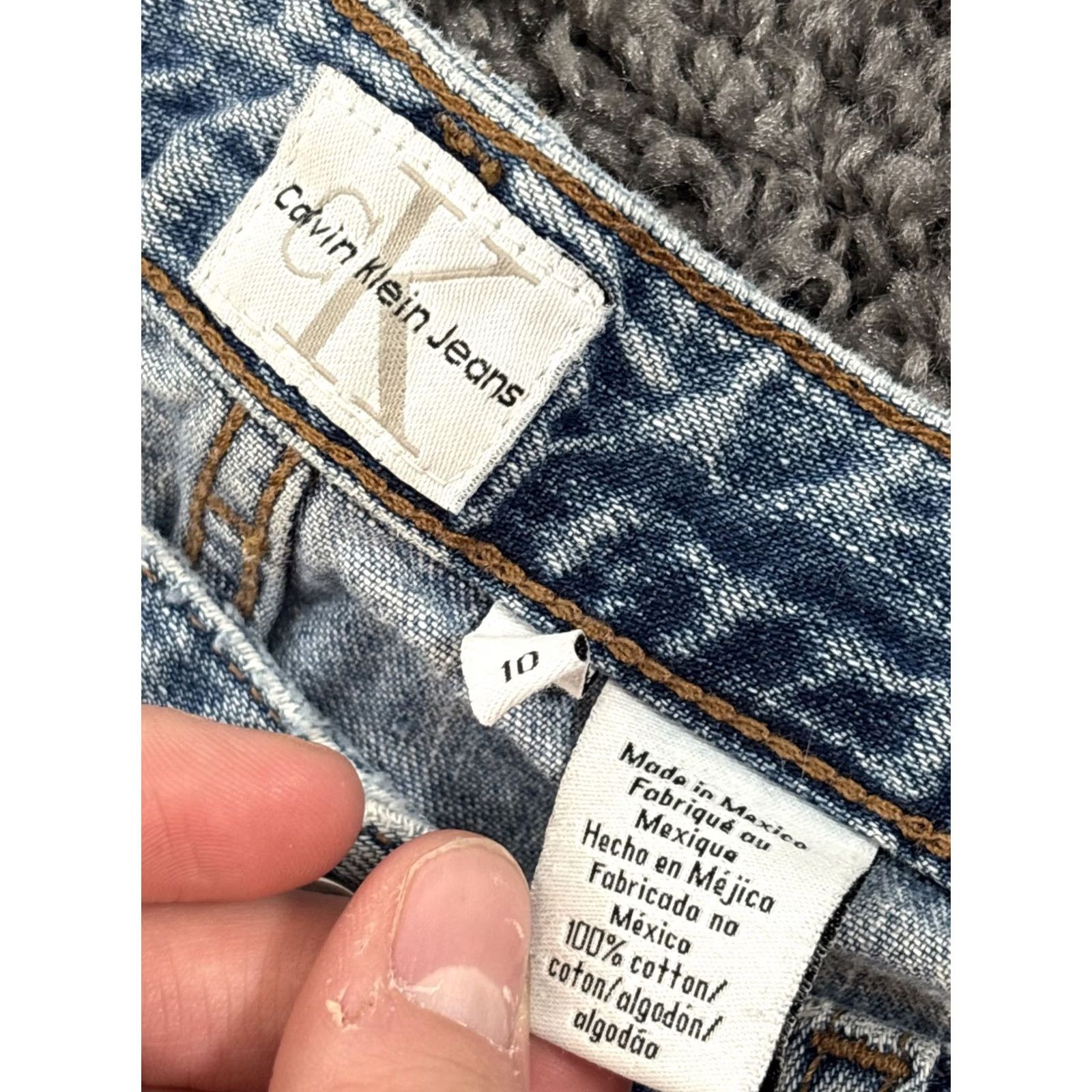 Calvin Klein VINTAGE Calvin Klein Jeans Blue 32x28 Regular Women Distressed Straight Denim 30in Inseam Size 32 Mens Womens Girls Size 24" / US 00 / IT 34 - 6 Thumbnail