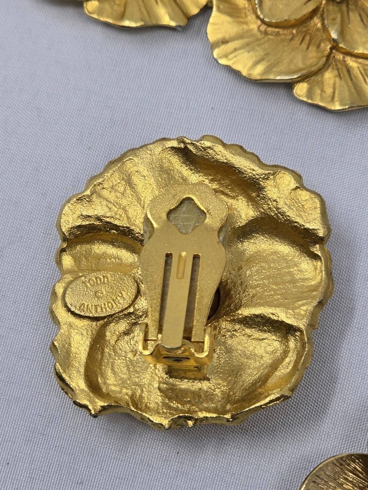 Anthony Vaccarello Gold-Tone Floral Jewelry– Bracelet, Brooch & Signed Earrings Size ONE SIZE - 2 Thumbnail